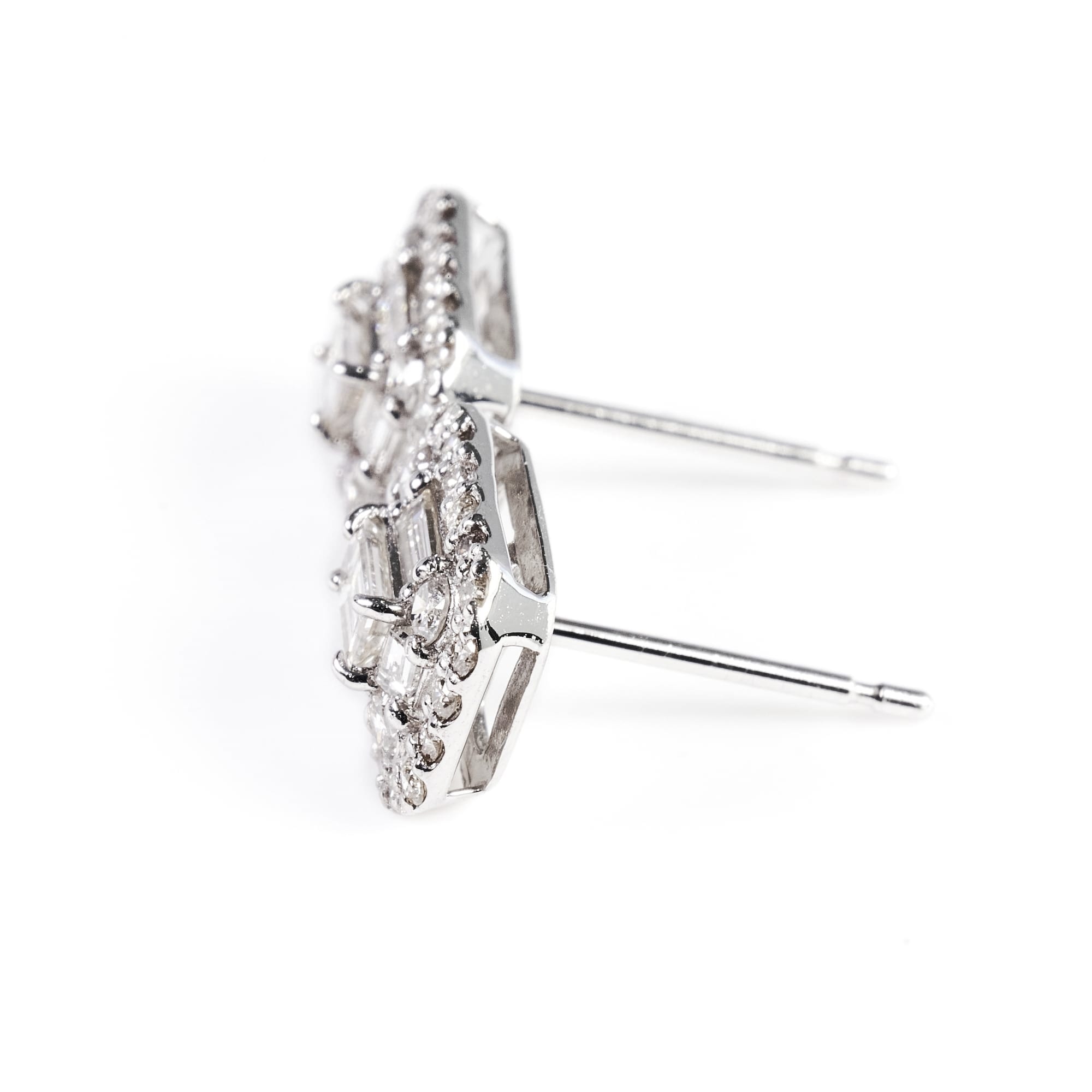 たまご 女医さんピアス|A Jewelry Box 公式通販サイト