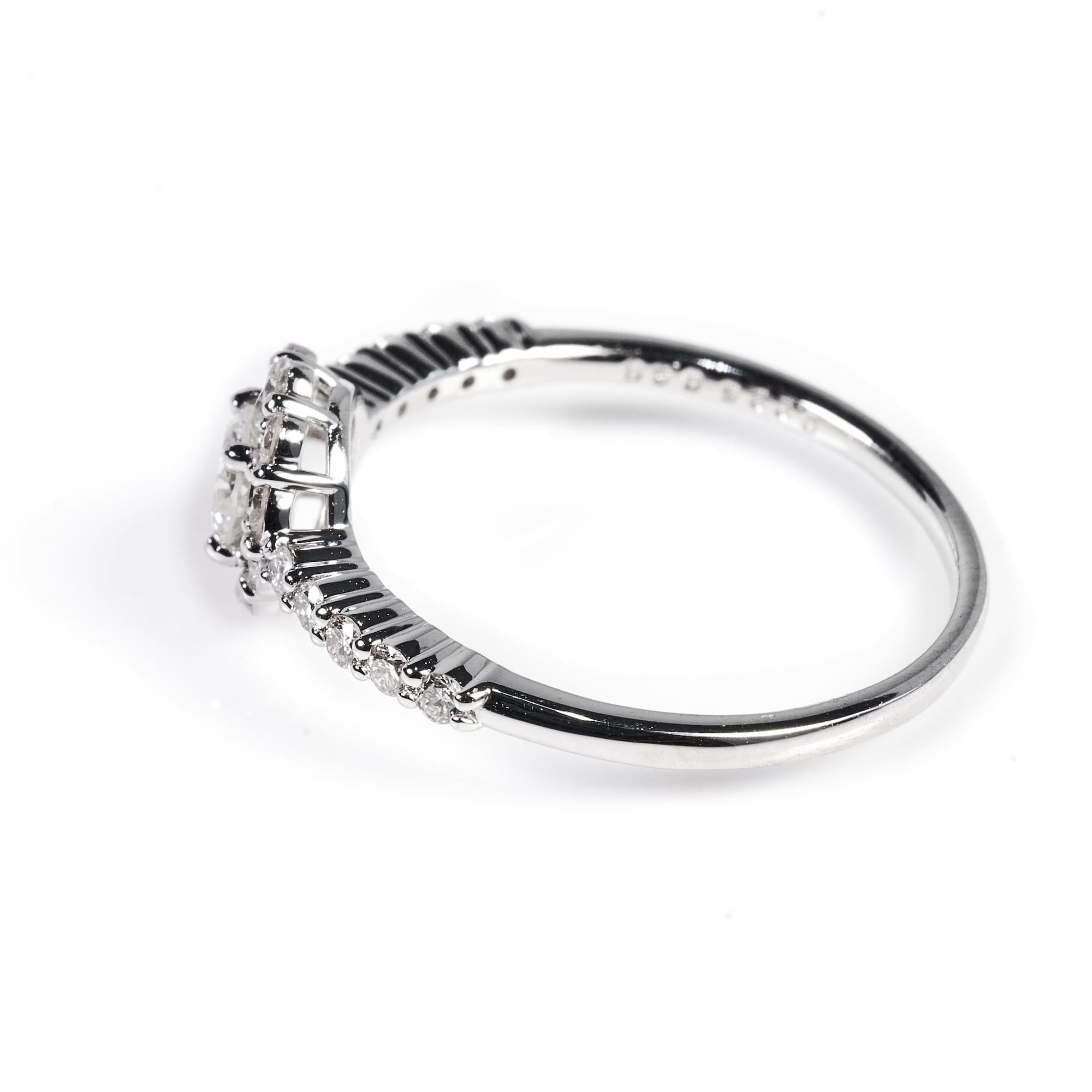 ROダイヤ取巻きリング CGL付|A Jewelry Box 公式通販サイト