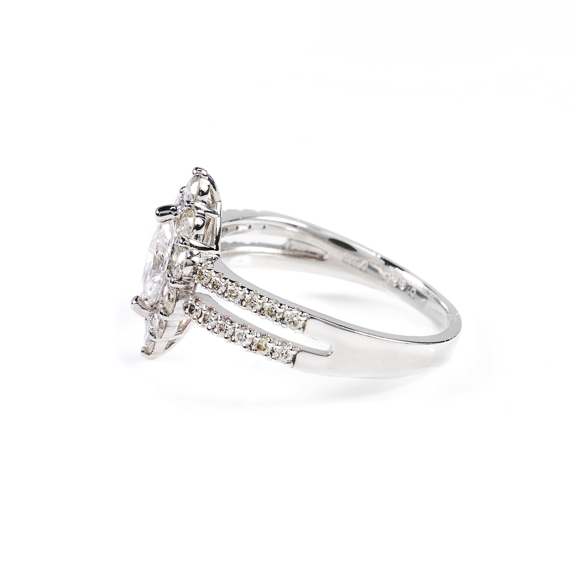 MQ E VS2 ダイヤリング|A Jewelry Box 公式通販サイト