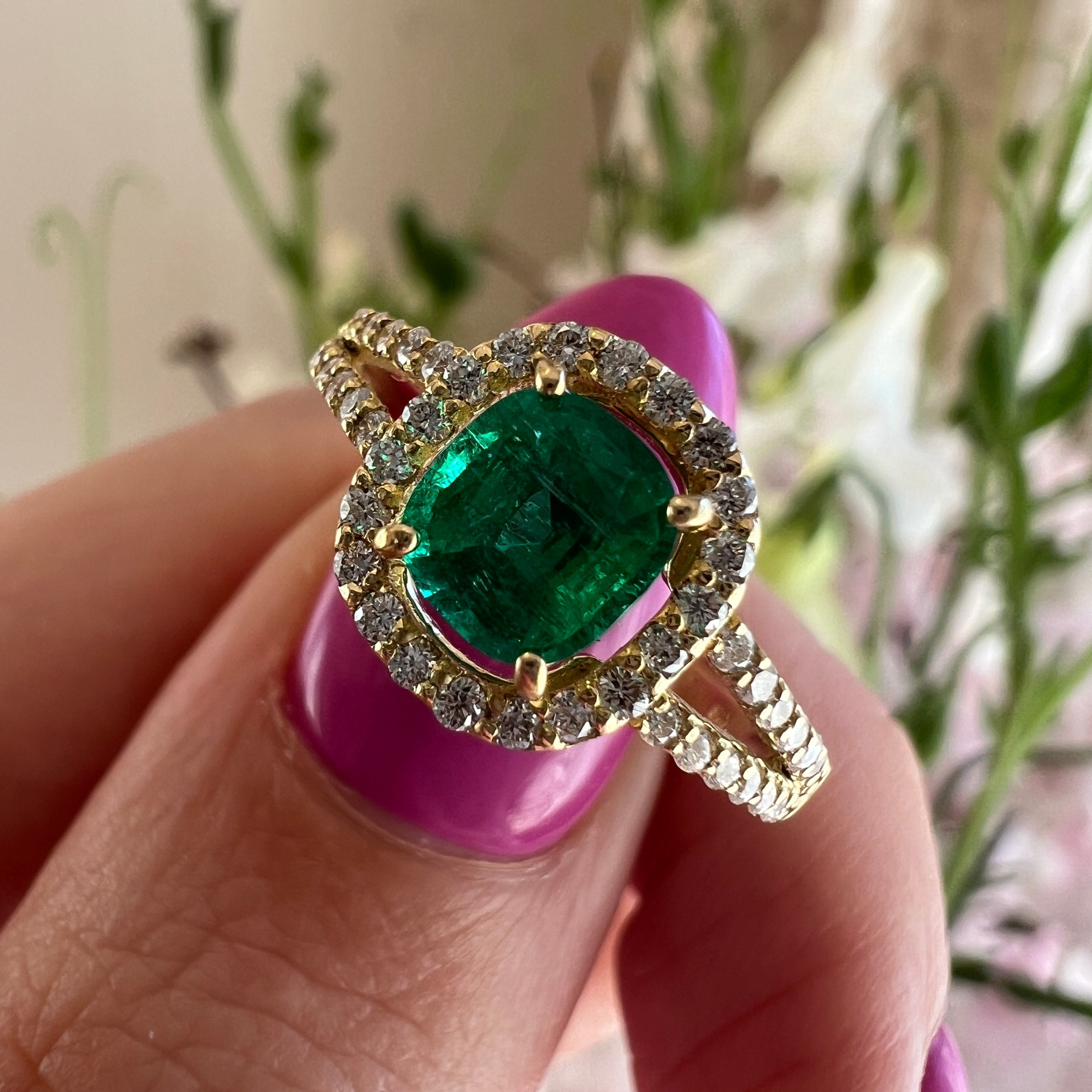 綺麗なSQ エメラルド リング|A Jewelry Box 公式通販サイト