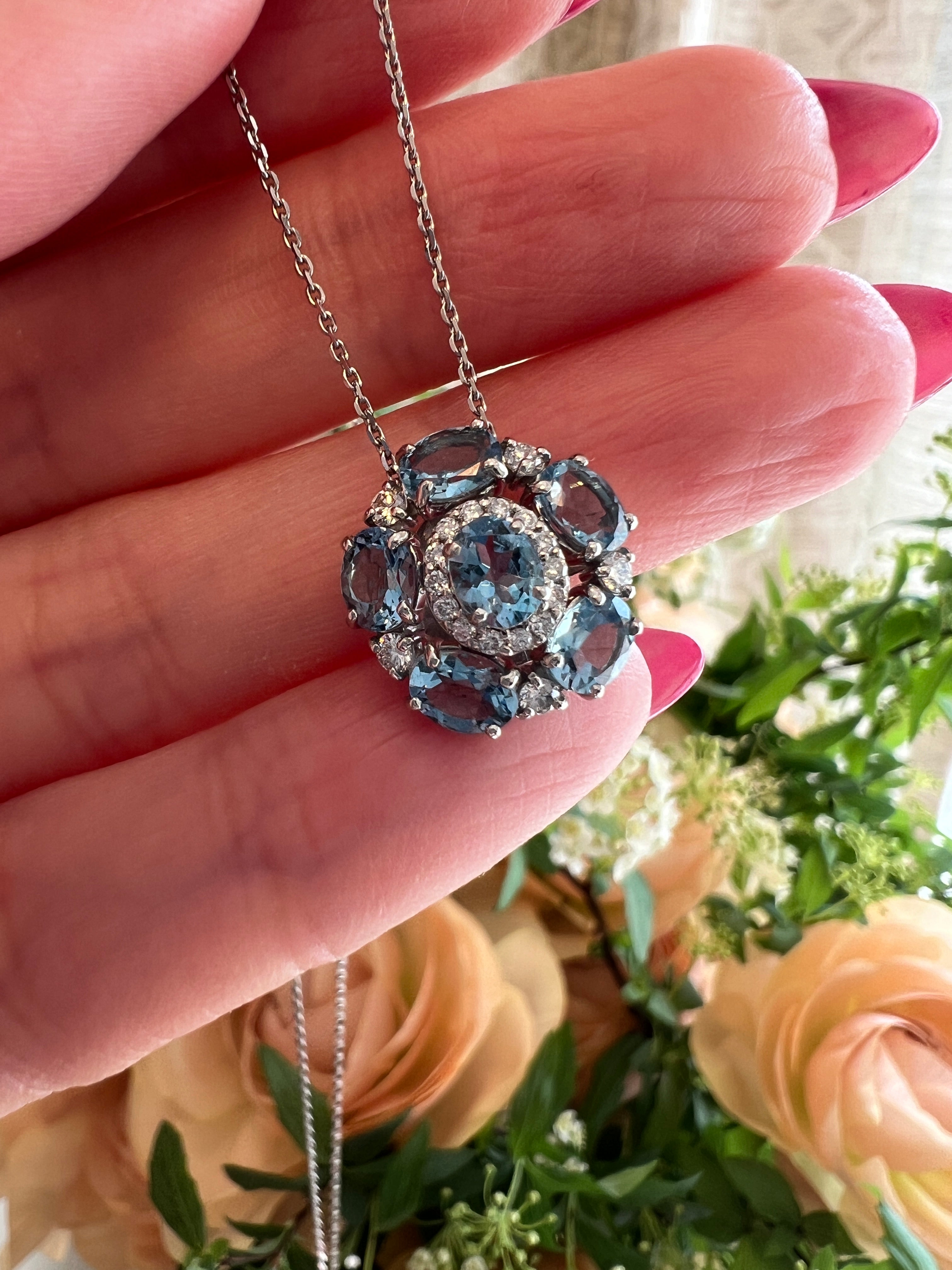 ガブリオレ ネックレス〜濃いアクアマリンを使用|A Jewelry Box 公式通販サイト