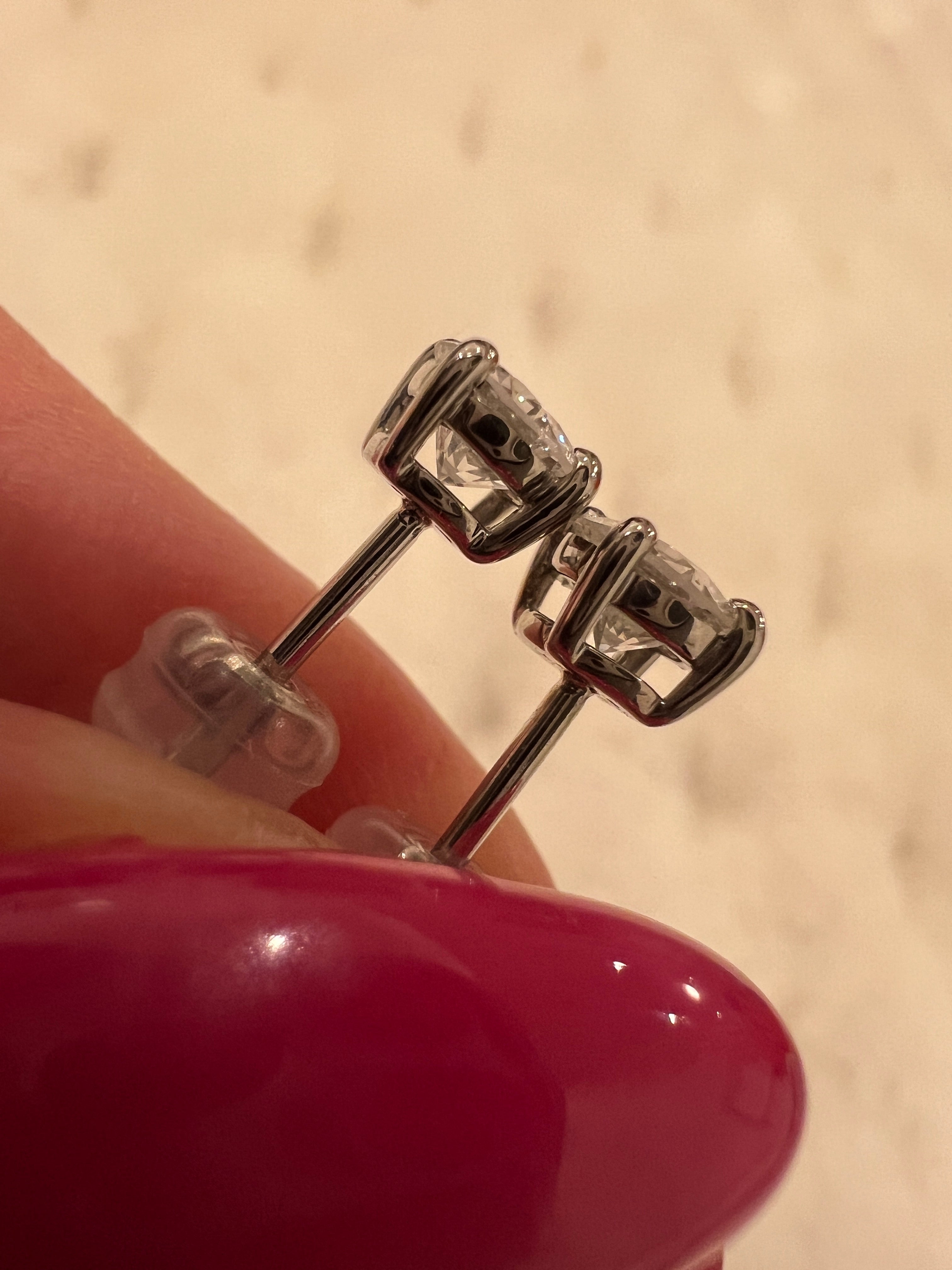 中石0.3CT ポインターシリーズ ノーマルピアス|A Jewelry Box 公式通販サイト