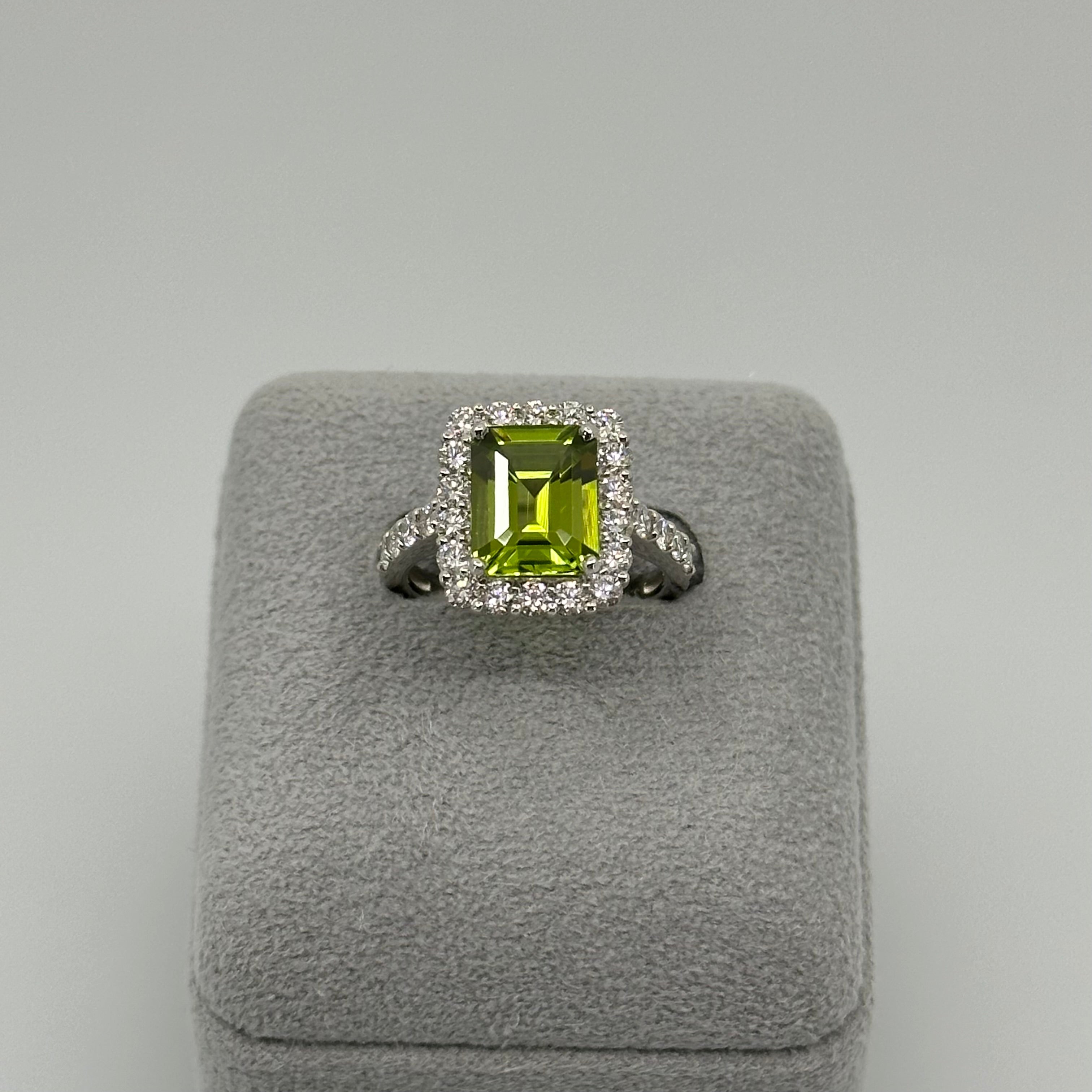 【チュチュの音色】リング ペリドット 中石3ct前後 SQ|A Jewelry Box 公式通販サイト