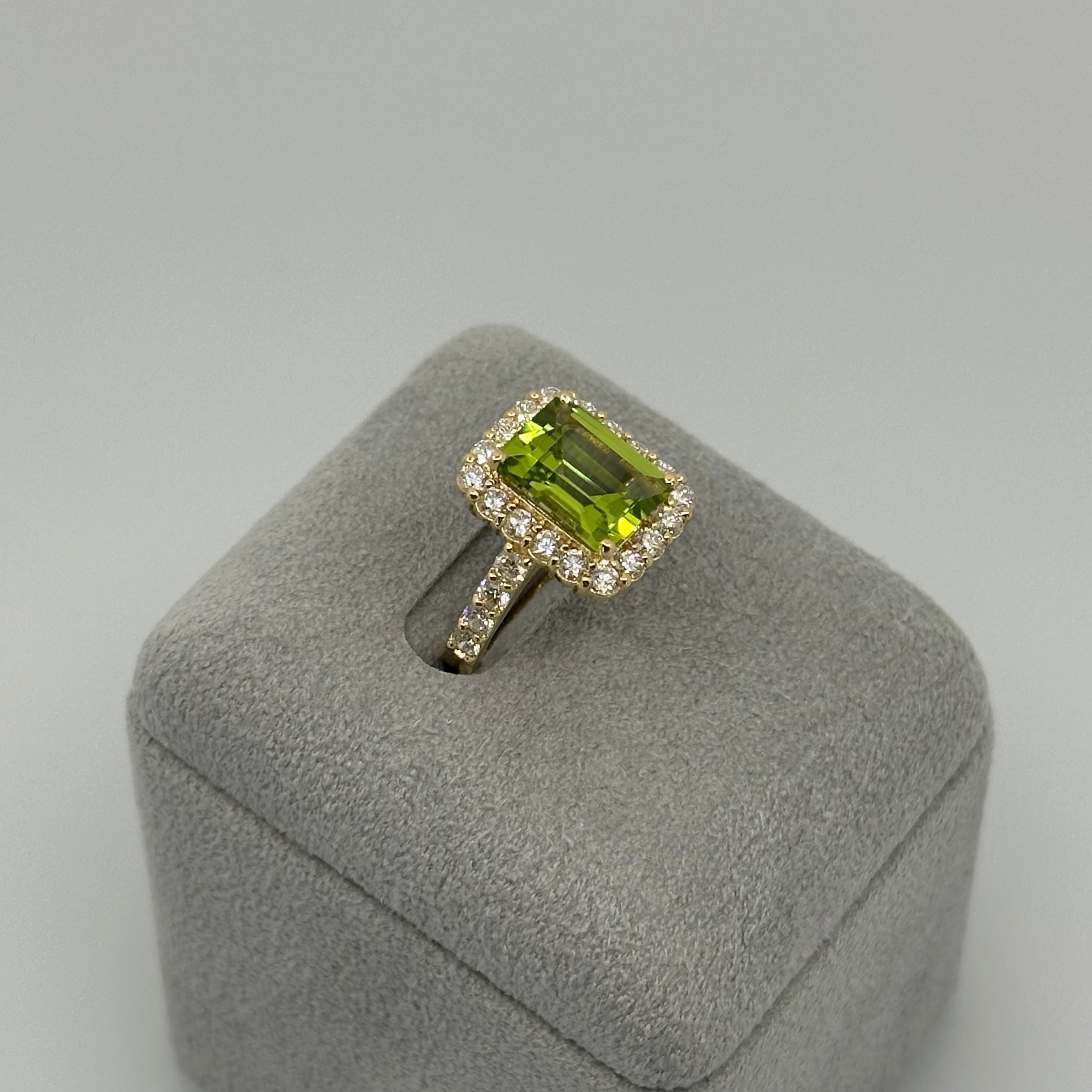 【チュチュの音色】リング ペリドット 中石3ct前後 SQ|A Jewelry Box 公式通販サイト