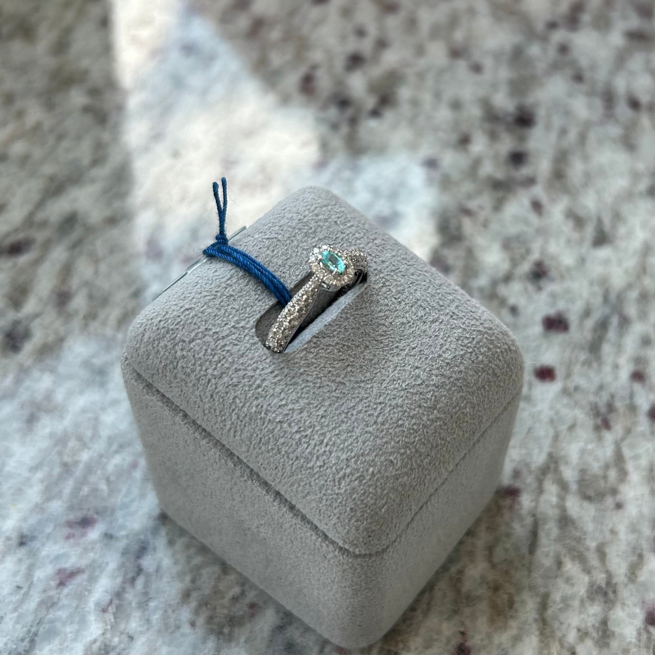 大人気パリの小路 パライバリング中石0.1ct前後 OV PT〜ブラジル産 GIA|A Jewelry Box 公式通販サイト