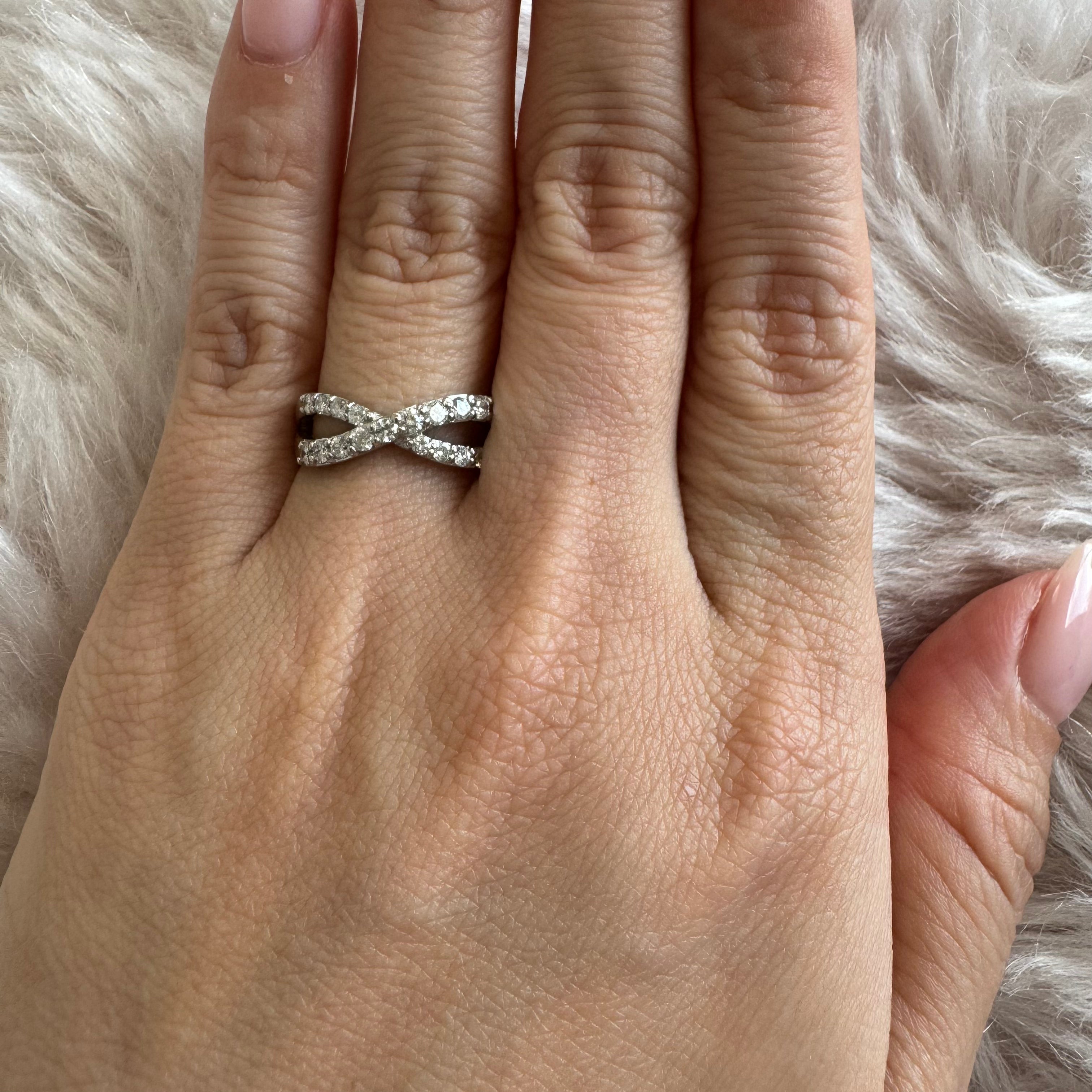 ひよこインフィニティリング D0.45ct PT/YG/PG|A Jewelry Box 公式通販サイト