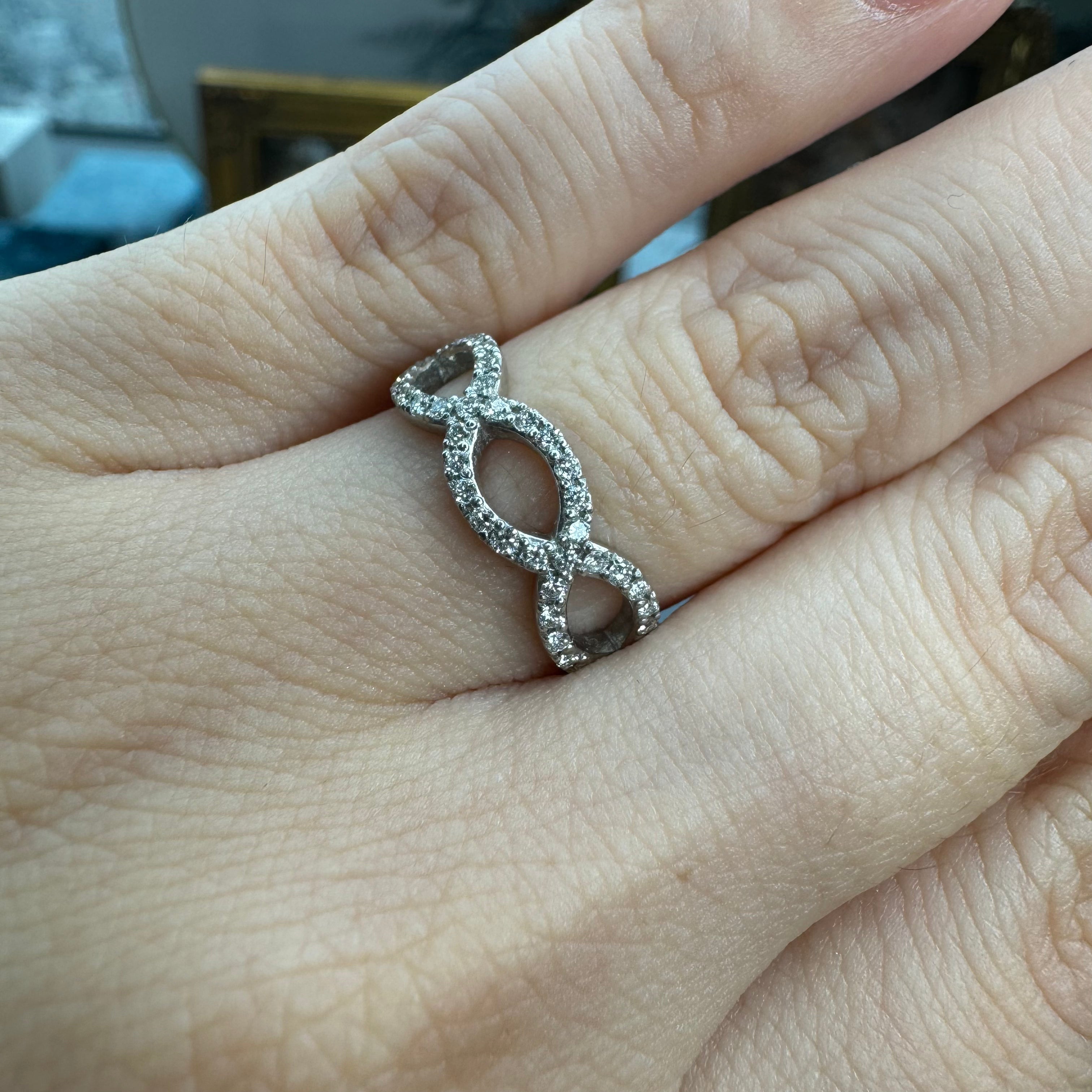 アポトラリング〜グランデ|A Jewelry Box 公式通販サイト