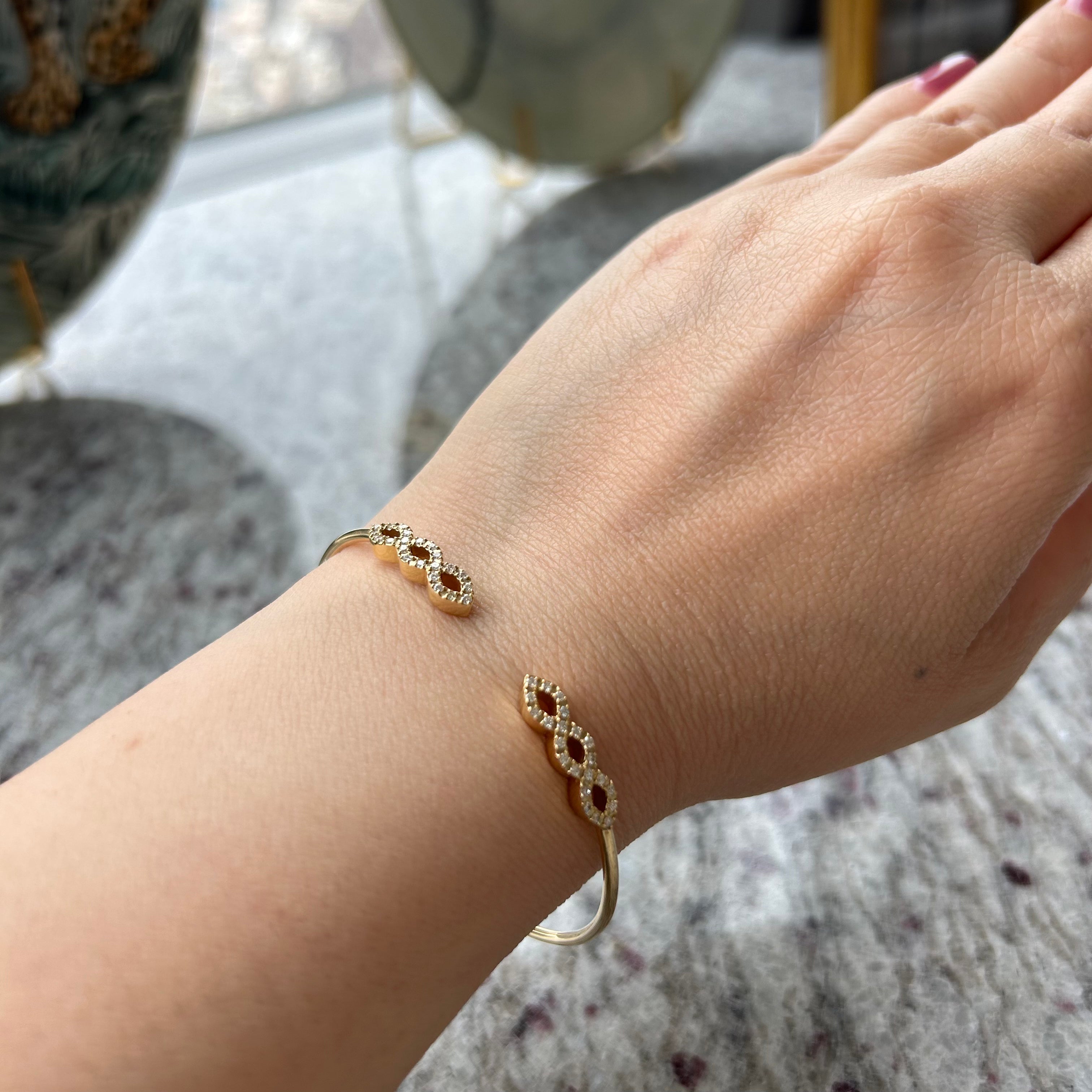 アポトラバングル|A Jewelry Box 公式通販サイト