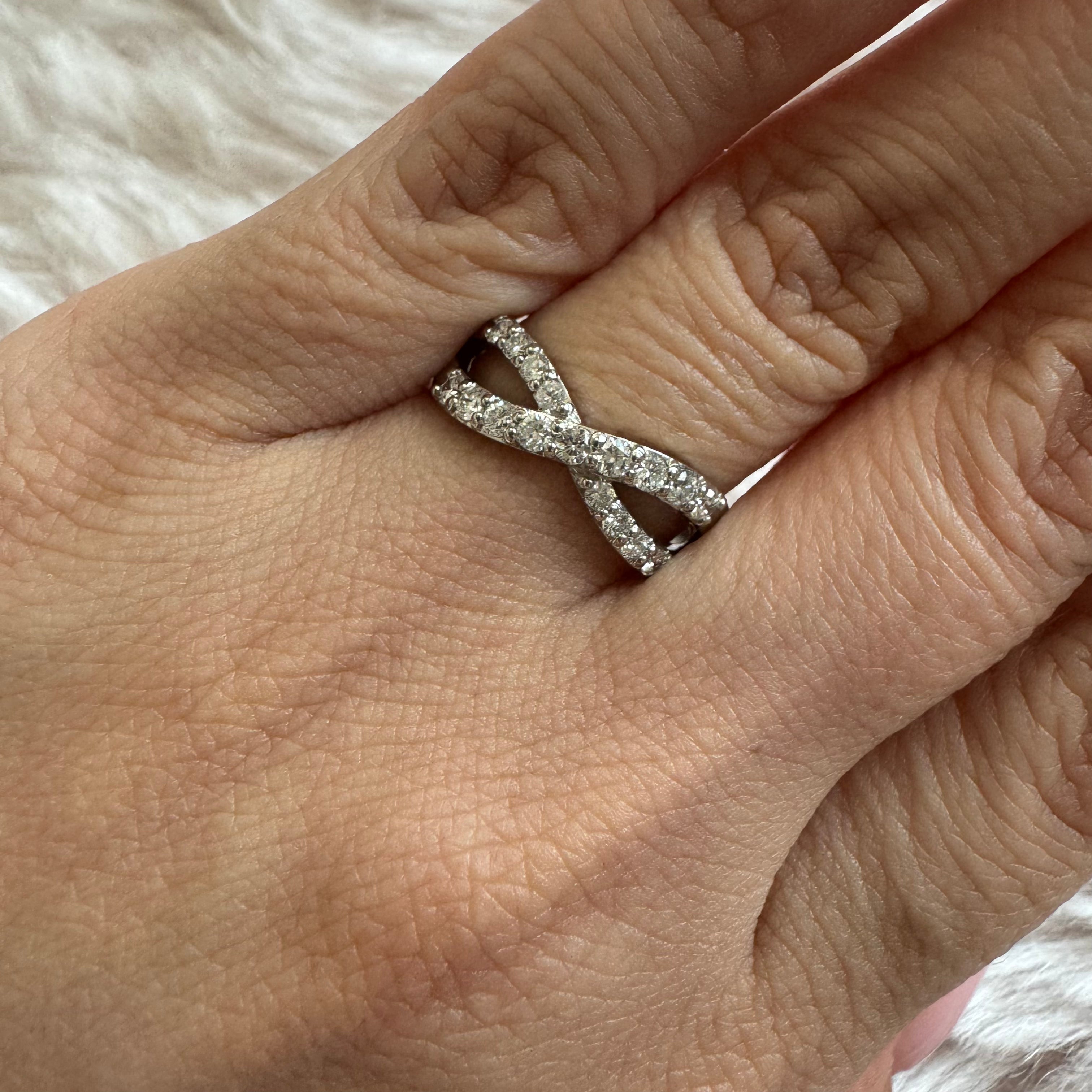 ひよこインフィニティリング D0.45ct PT/YG/PG|A Jewelry Box 公式通販サイト