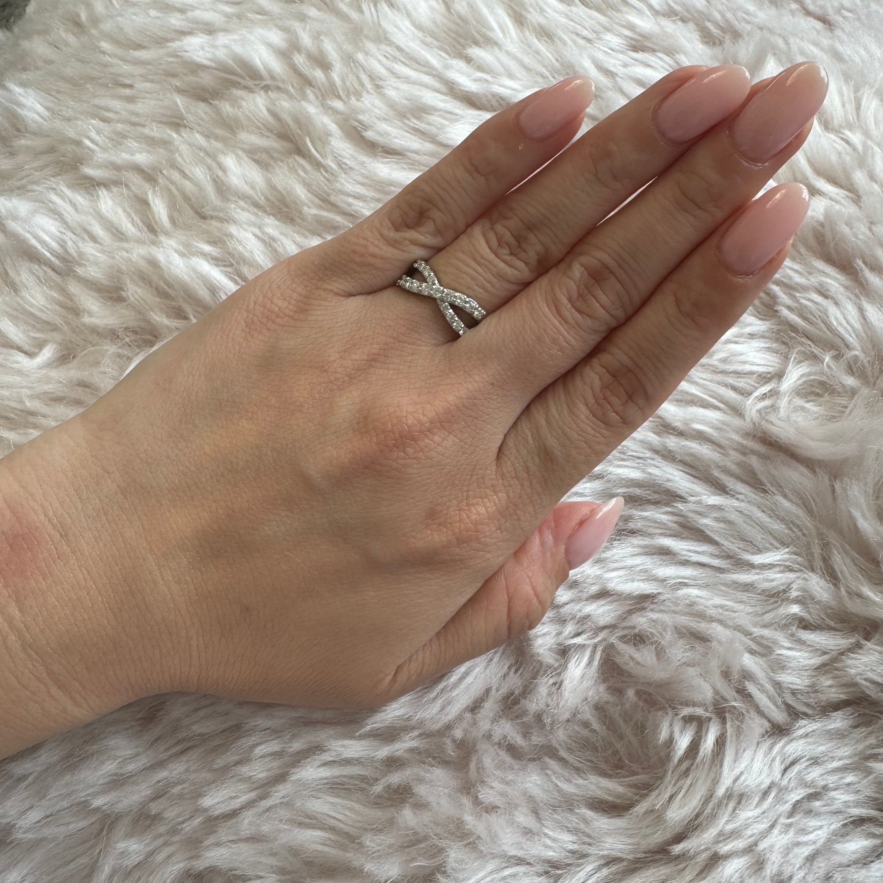 ひよこインフィニティリング D0.45ct PT/YG/PG|A Jewelry Box 公式通販サイト