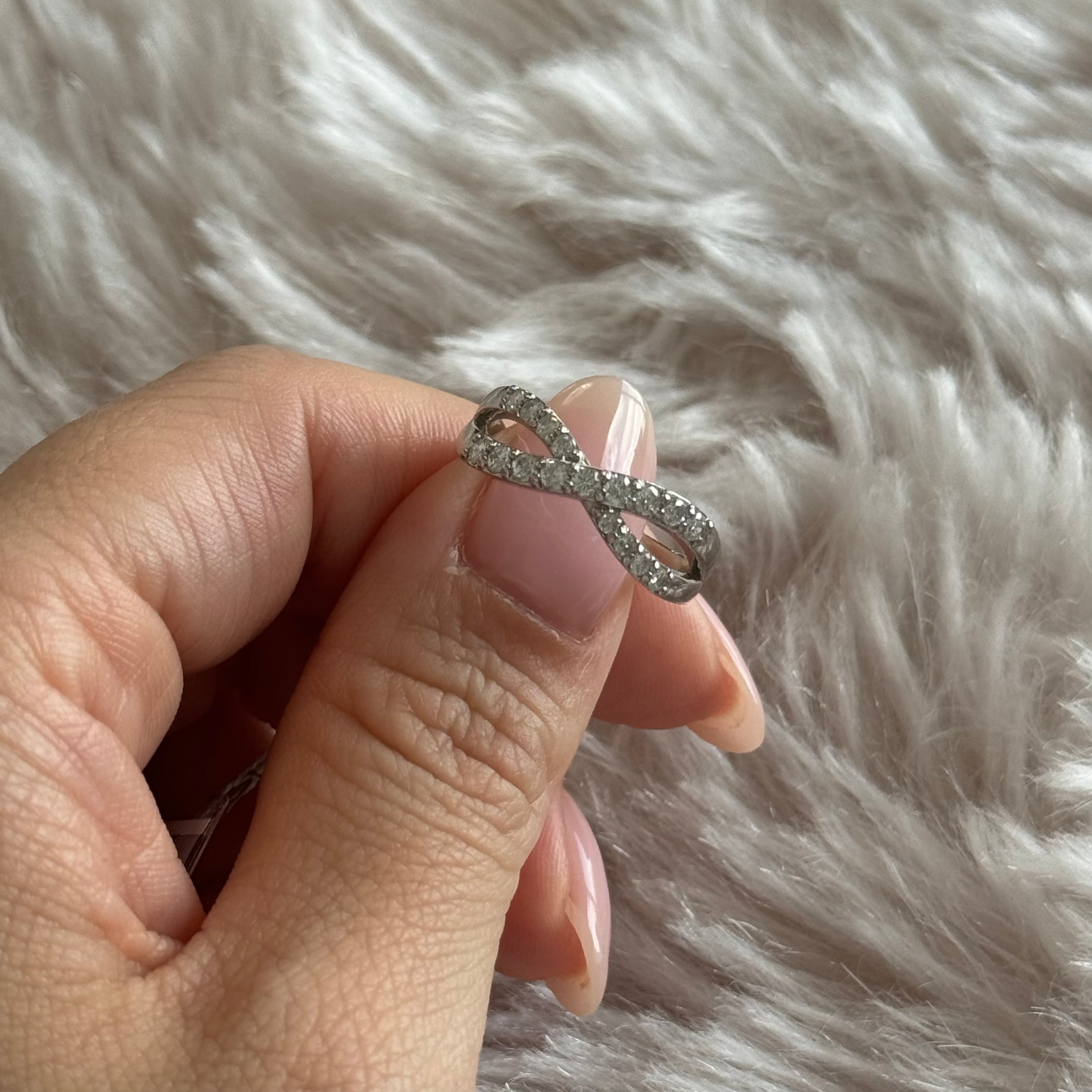 ひよこインフィニティリング D0.45ct PT/YG/PG|A Jewelry Box 公式通販サイト