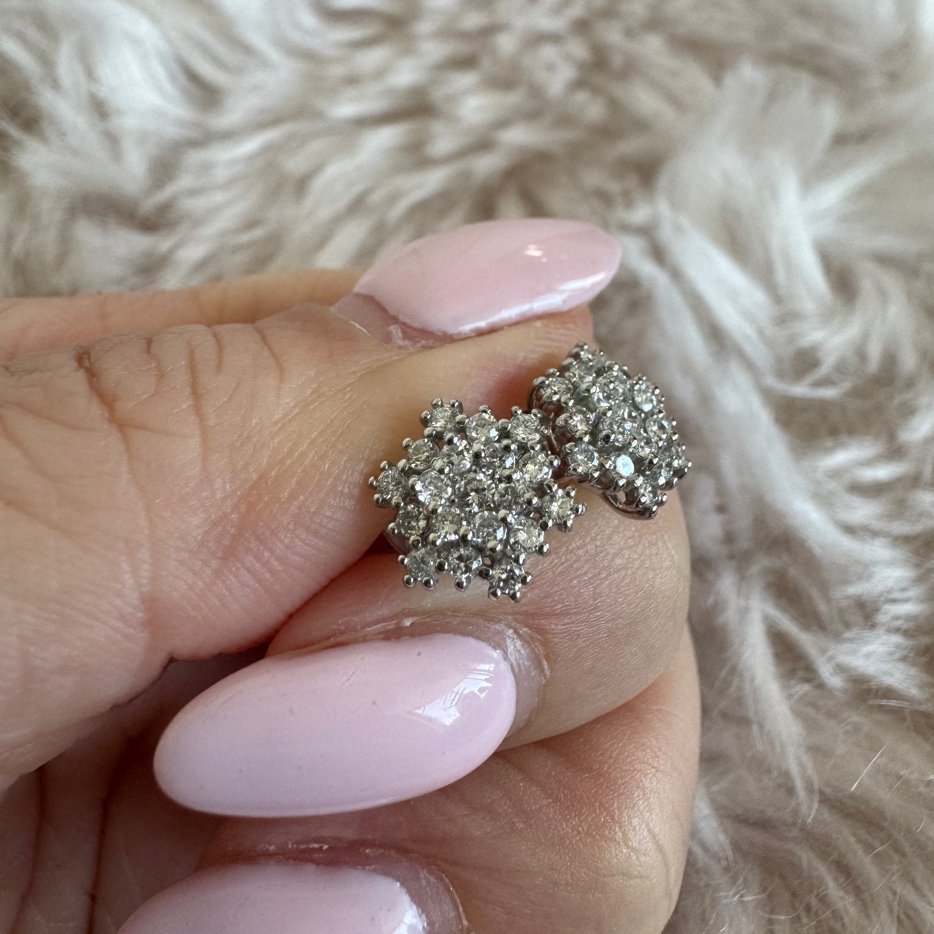 雪の結晶ピアス D 0.3ct 前後×2|A Jewelry Box 公式通販サイト