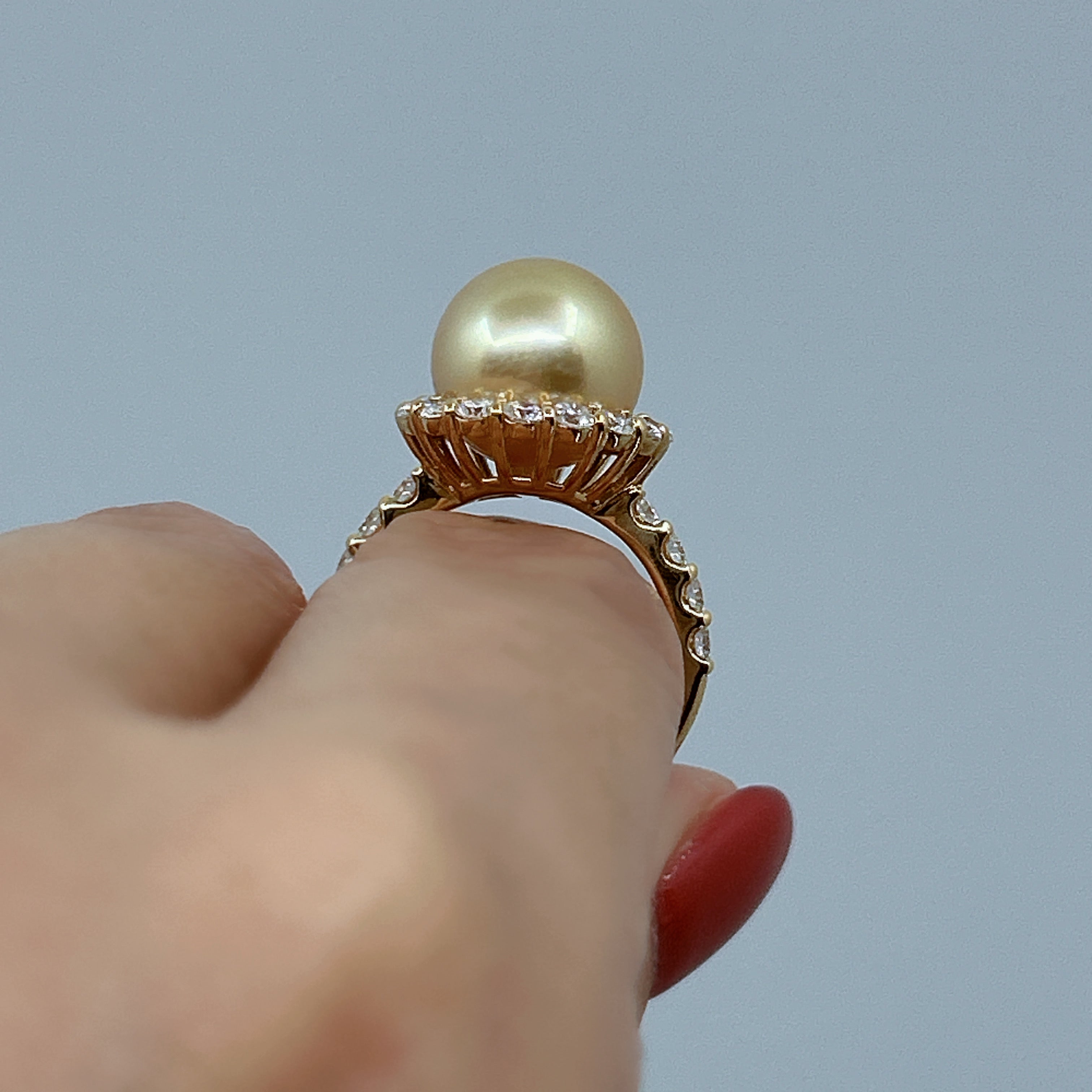 南洋真珠ゴールデン10mm キャサリン妃巻き K18YGリング|A Jewelry Box 公式通販サイト