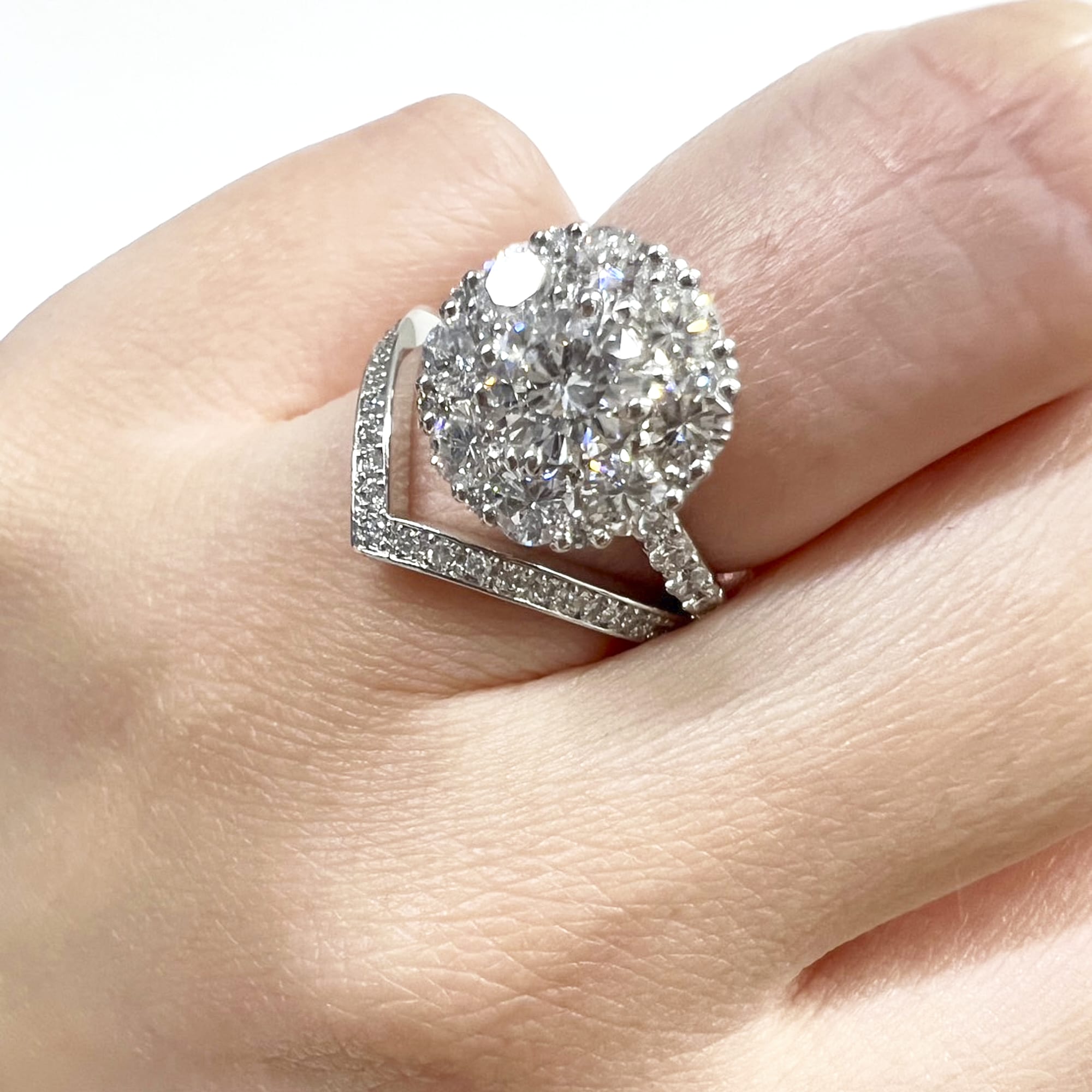 ラヴァンV字リング|A Jewelry Box 公式通販サイト