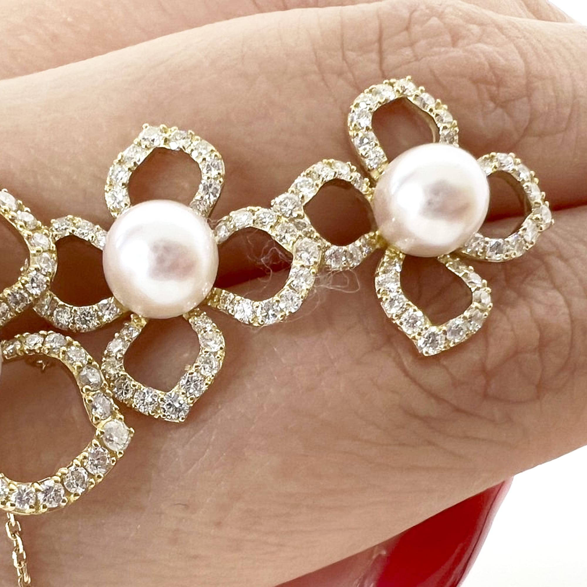 あこや6ミリ ハナミズキピアス|A Jewelry Box 公式通販サイト