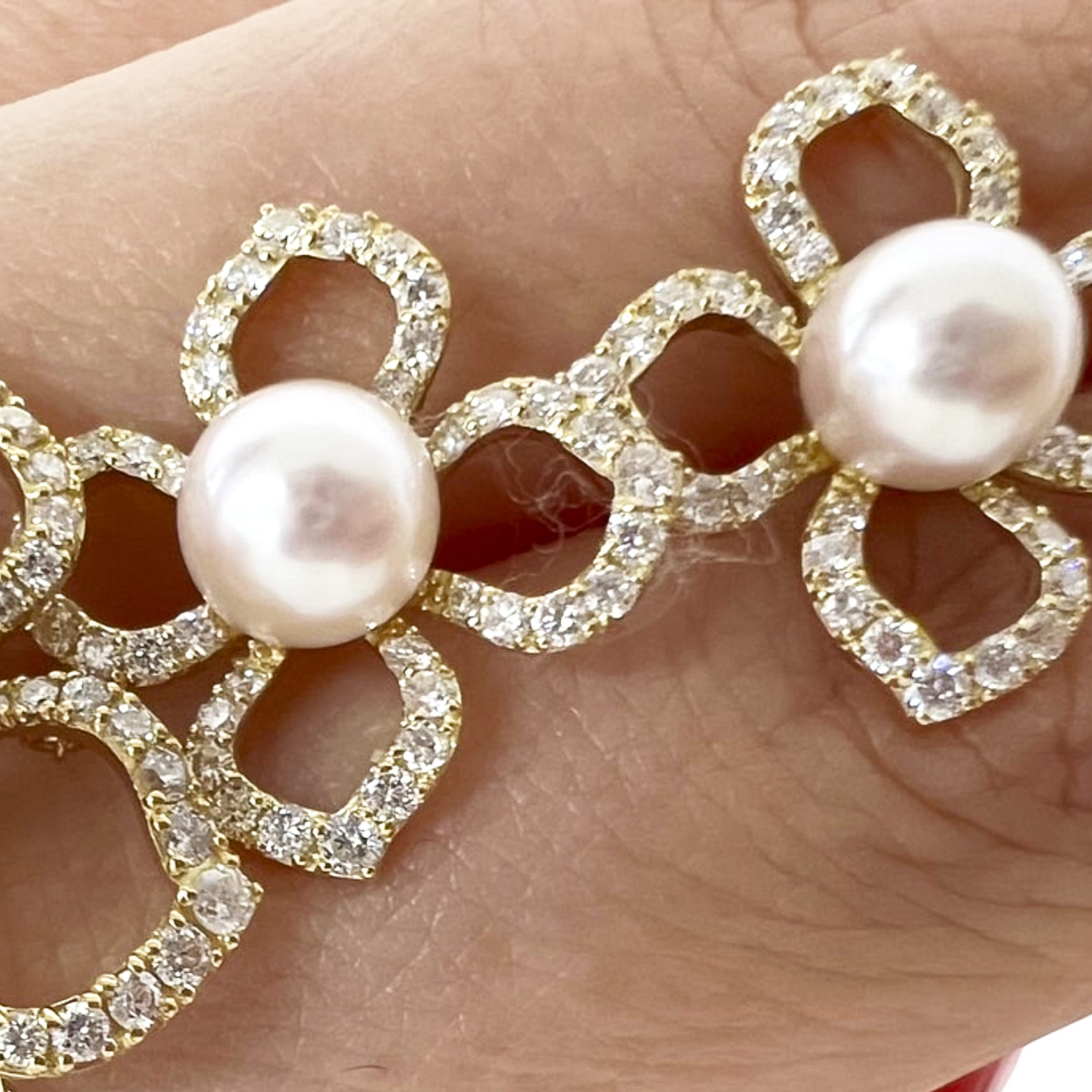 あこや6ミリ ハナミズキピアス|A Jewelry Box 公式通販サイト