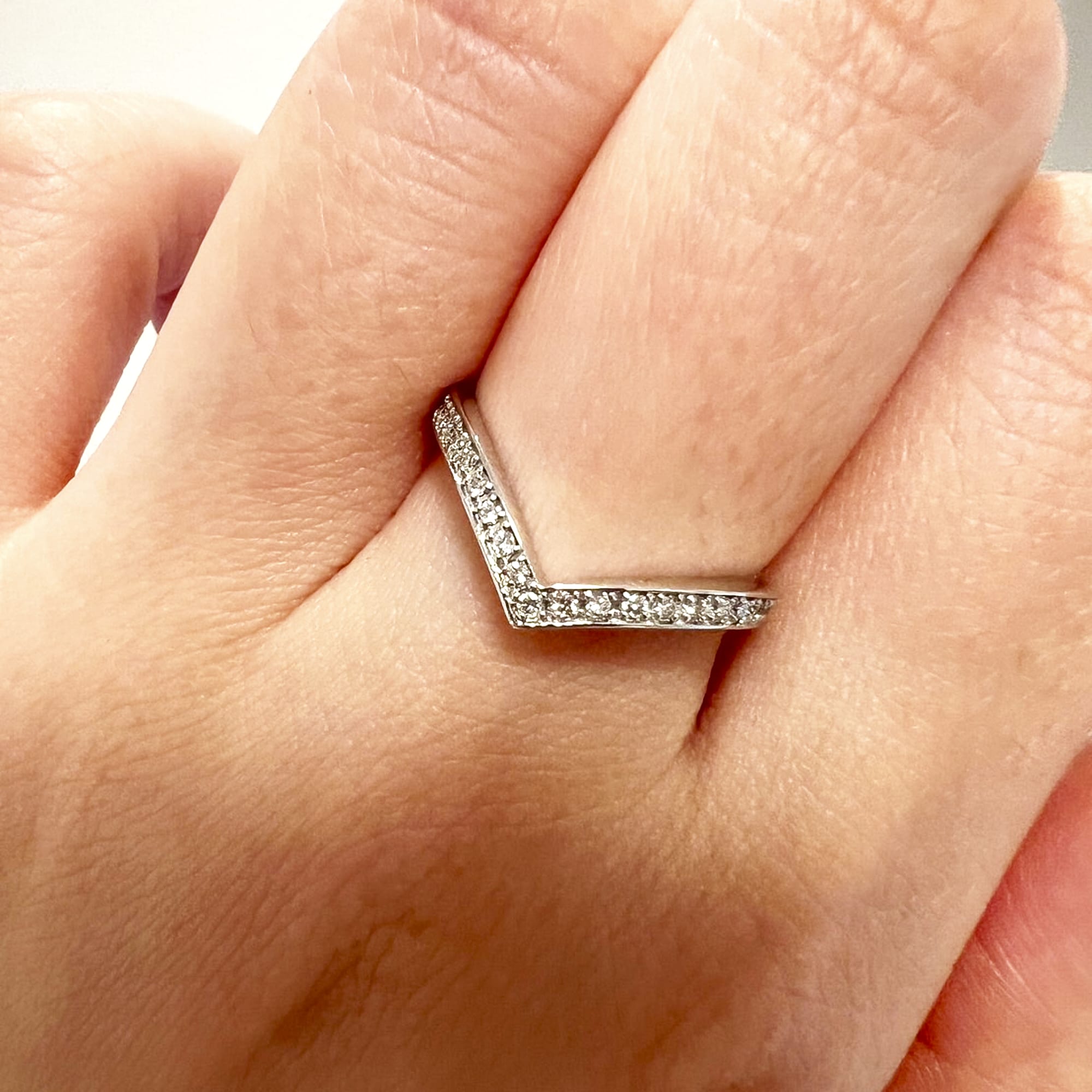 ラヴァンV字リング|A Jewelry Box 公式通販サイト