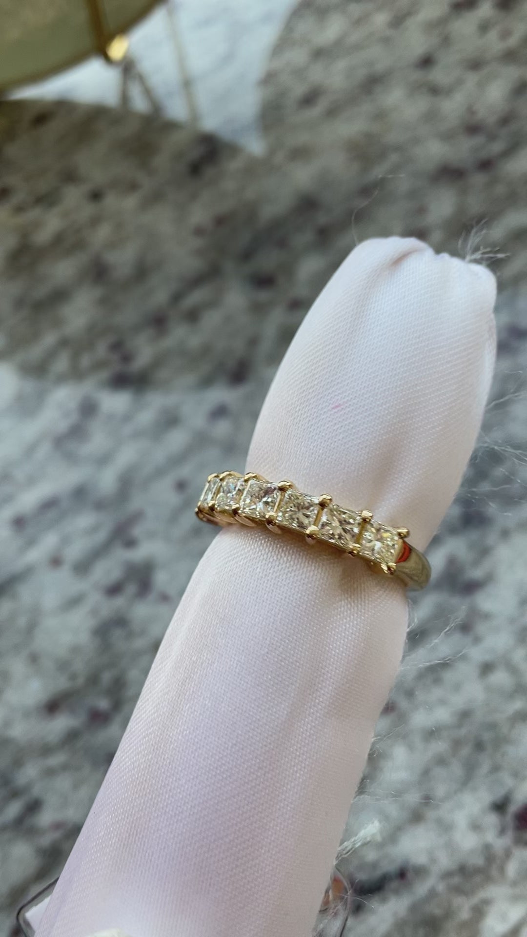 ハーフエタニティ|A Jewelry Box 公式通販サイト