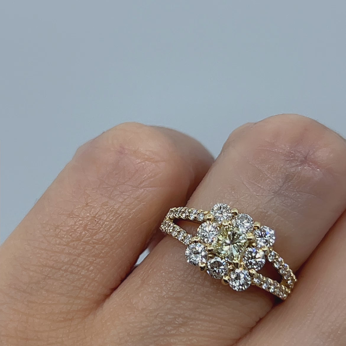 【ペコラ】リング ダイヤ 中石0.3ct SQ|A Jewelry Box 公式通販サイト