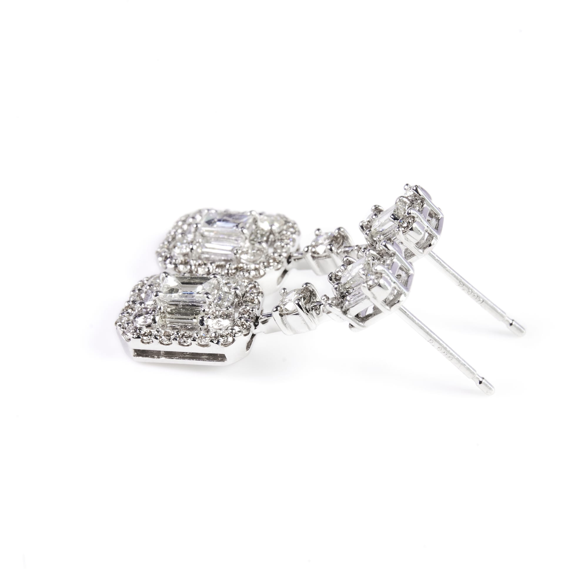 たまご 女医さん揺れるピアス｜A Jewelry Box 公式通販サイト