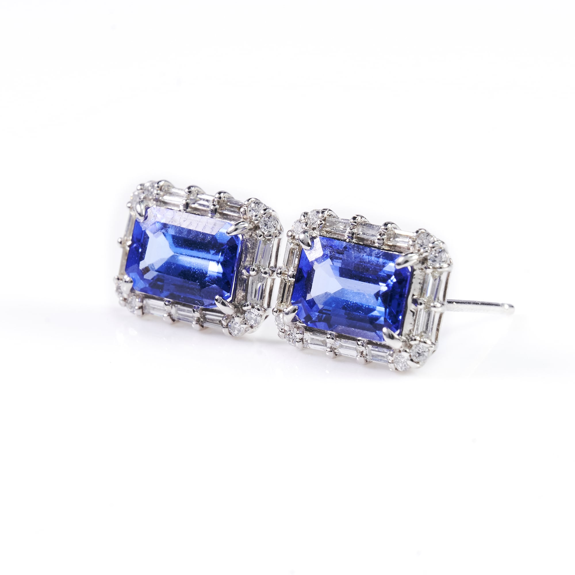 EMタンザナイトスタッドピアス｜A Jewelry Box 公式通販サイト