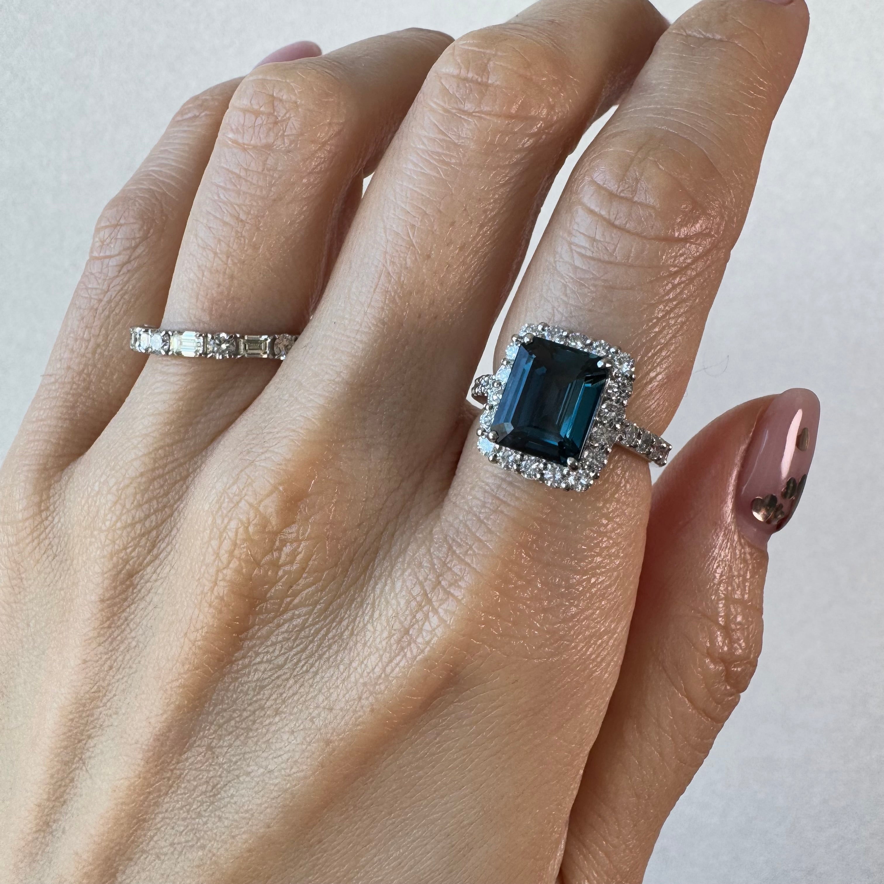【オデットの羽飾り】リング ロンドンブルートパーズ 中石5ct前後 SQ｜A Jewelry Box 公式通販サイト