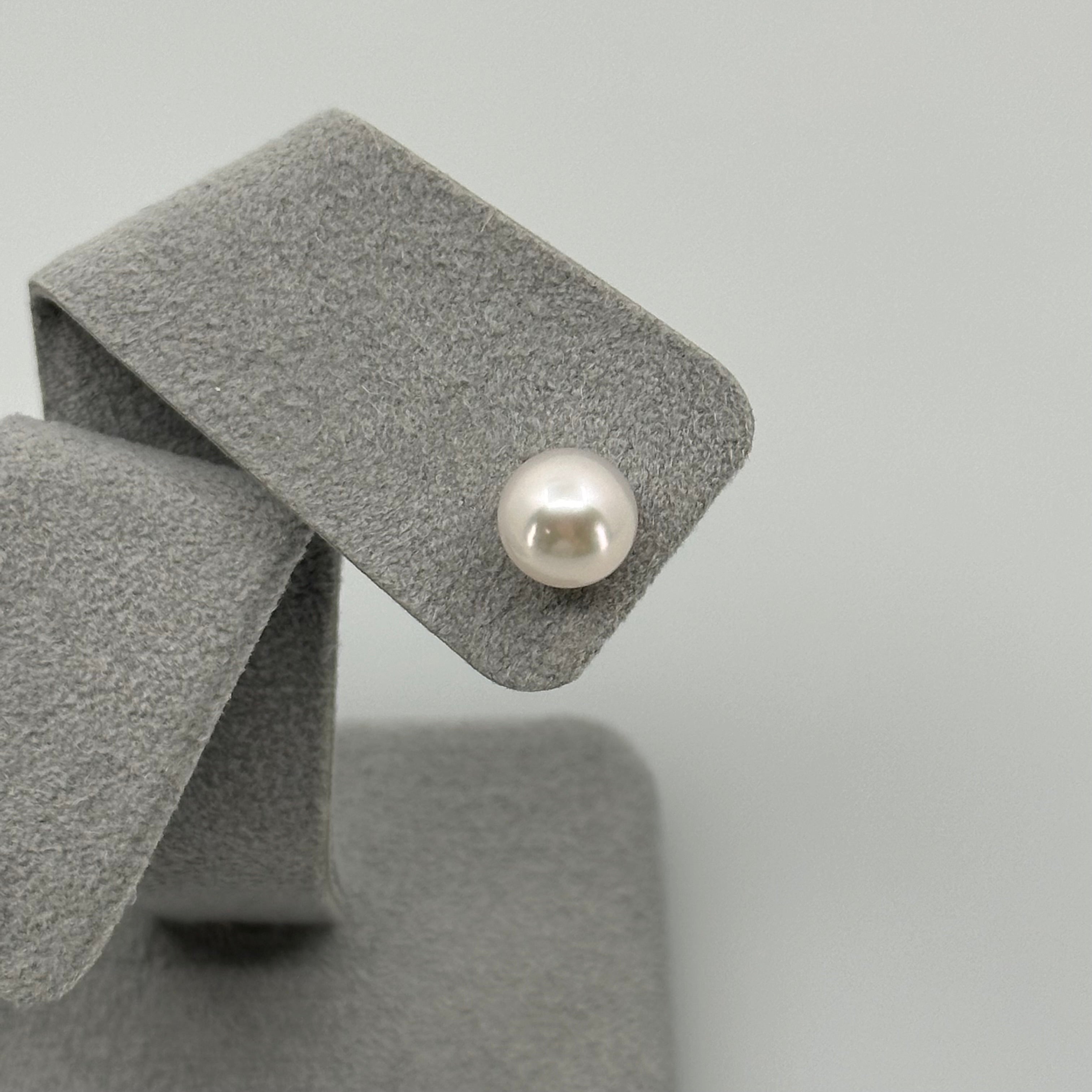 ［ひとつふたつ/PR/OV/HS/EM/PS］ピアス ダイヤ あこや真珠8mm｜A Jewelry Box 公式通販サイト