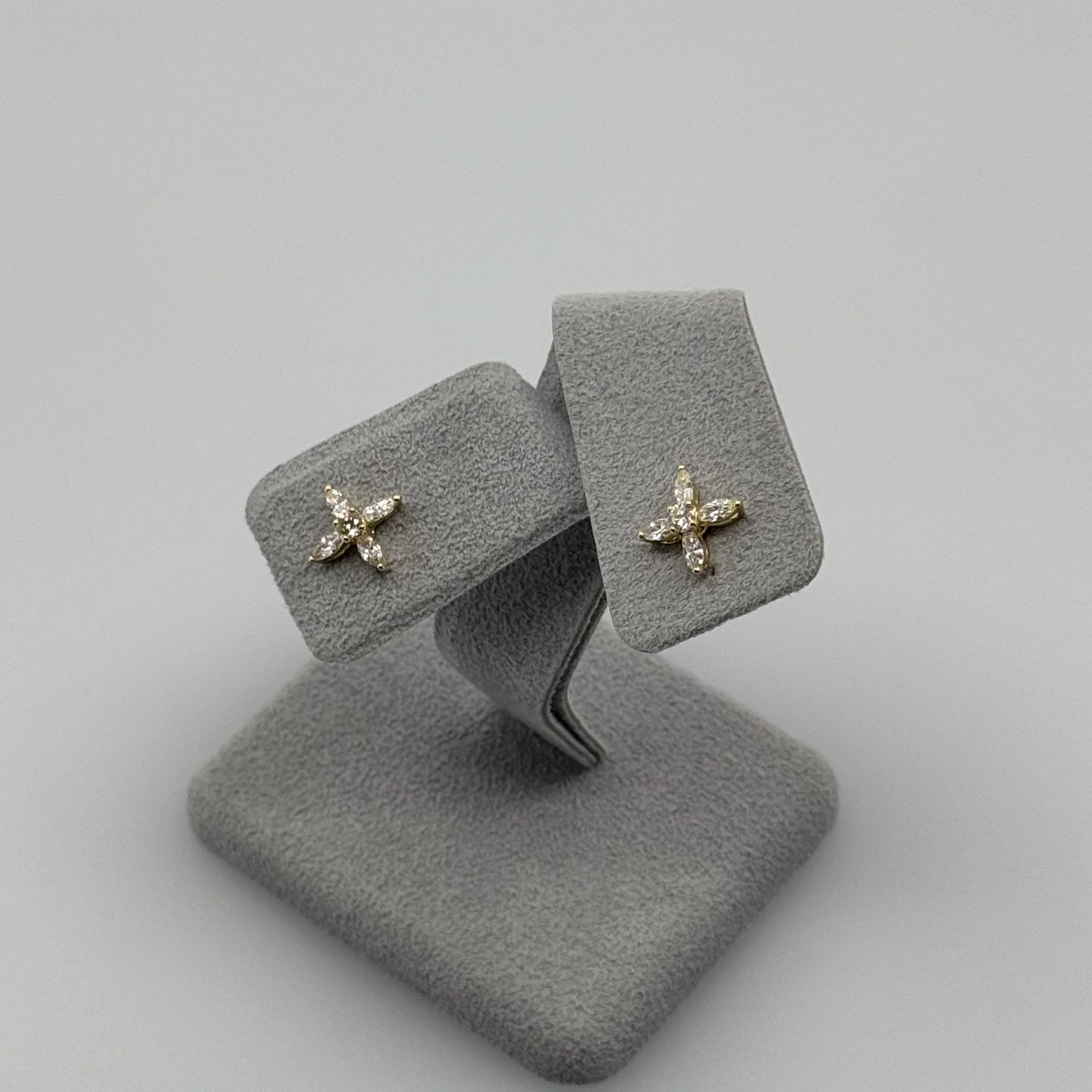 ［ソワン］ピアス｜A Jewelry Box 公式通販サイト