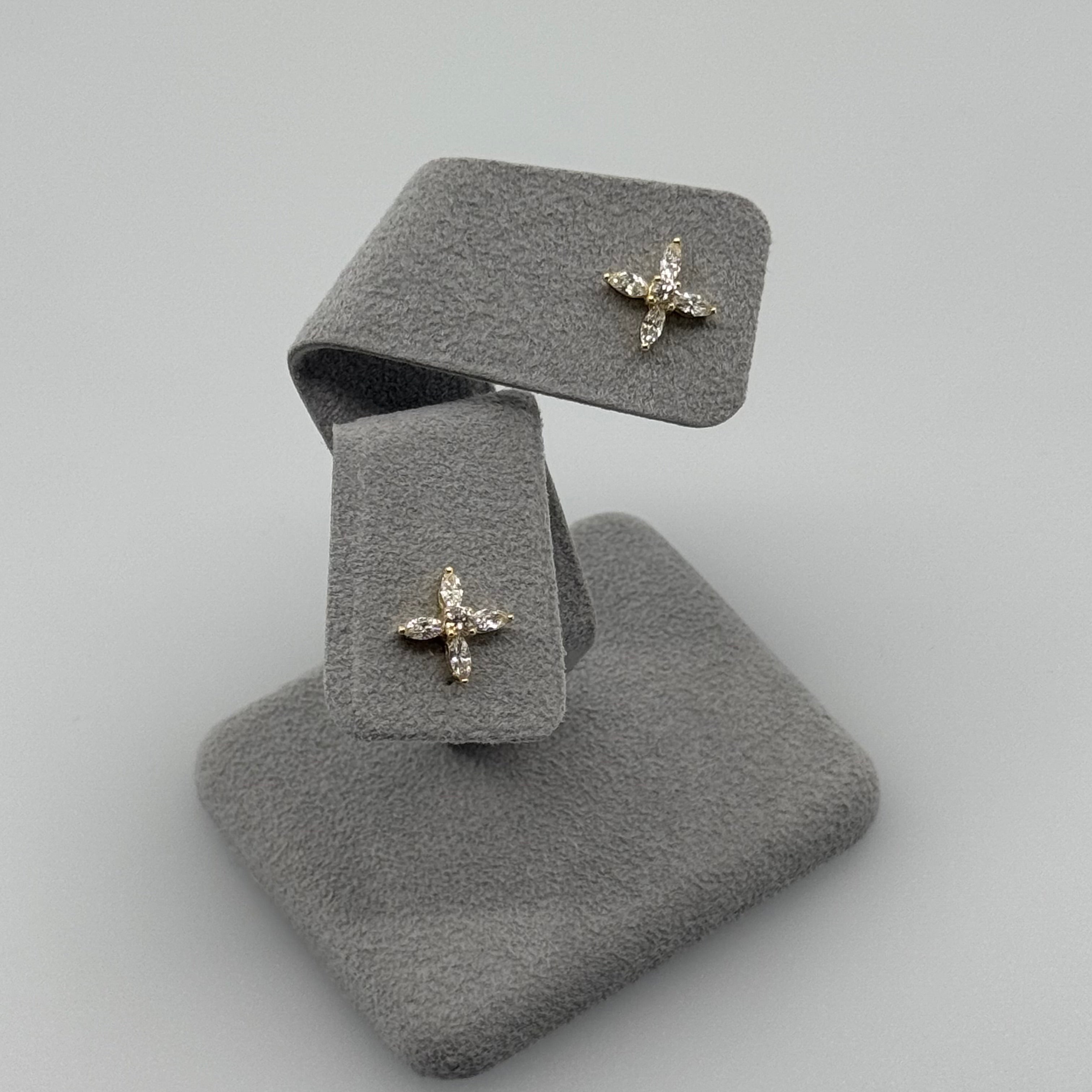［ソワン］ピアス｜A Jewelry Box 公式通販サイト