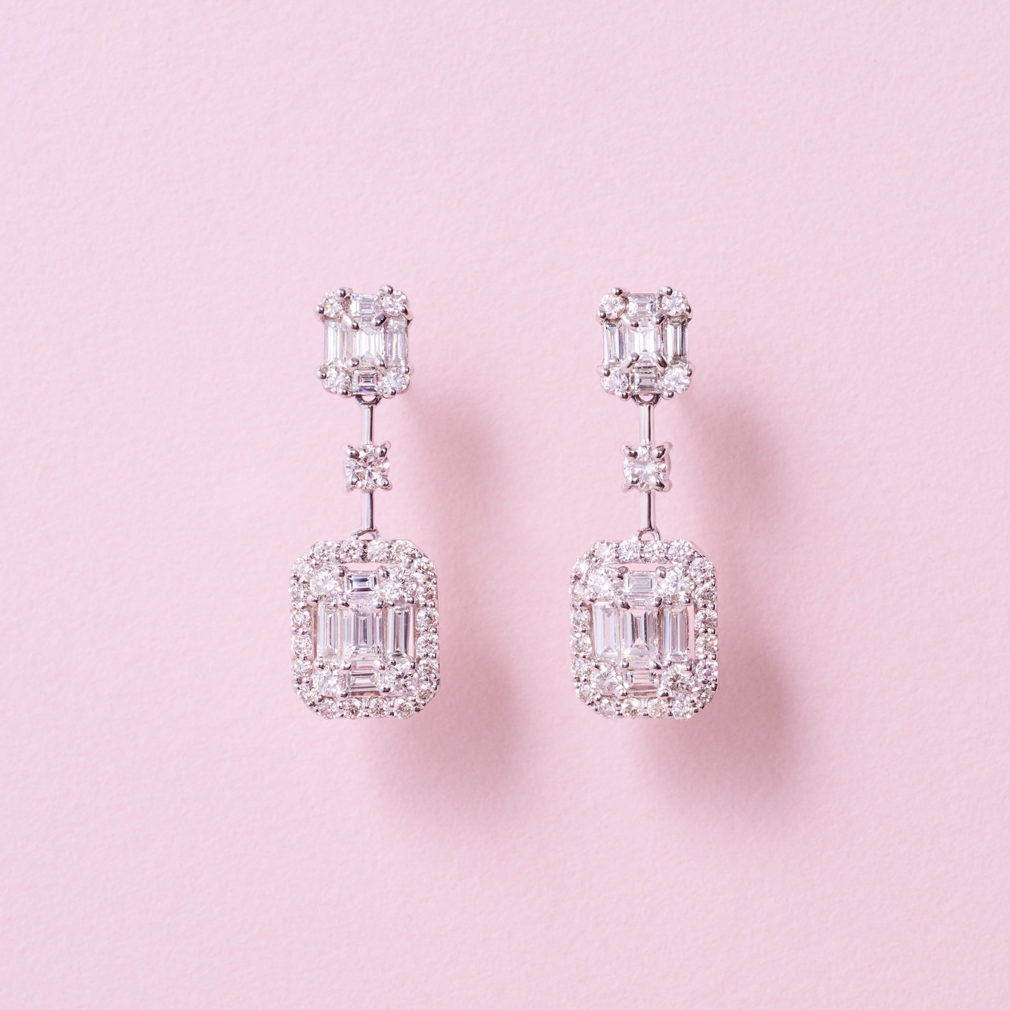 ［女医さん揺れる］ピアス ダイヤ｜A Jewelry Box 公式通販サイト
