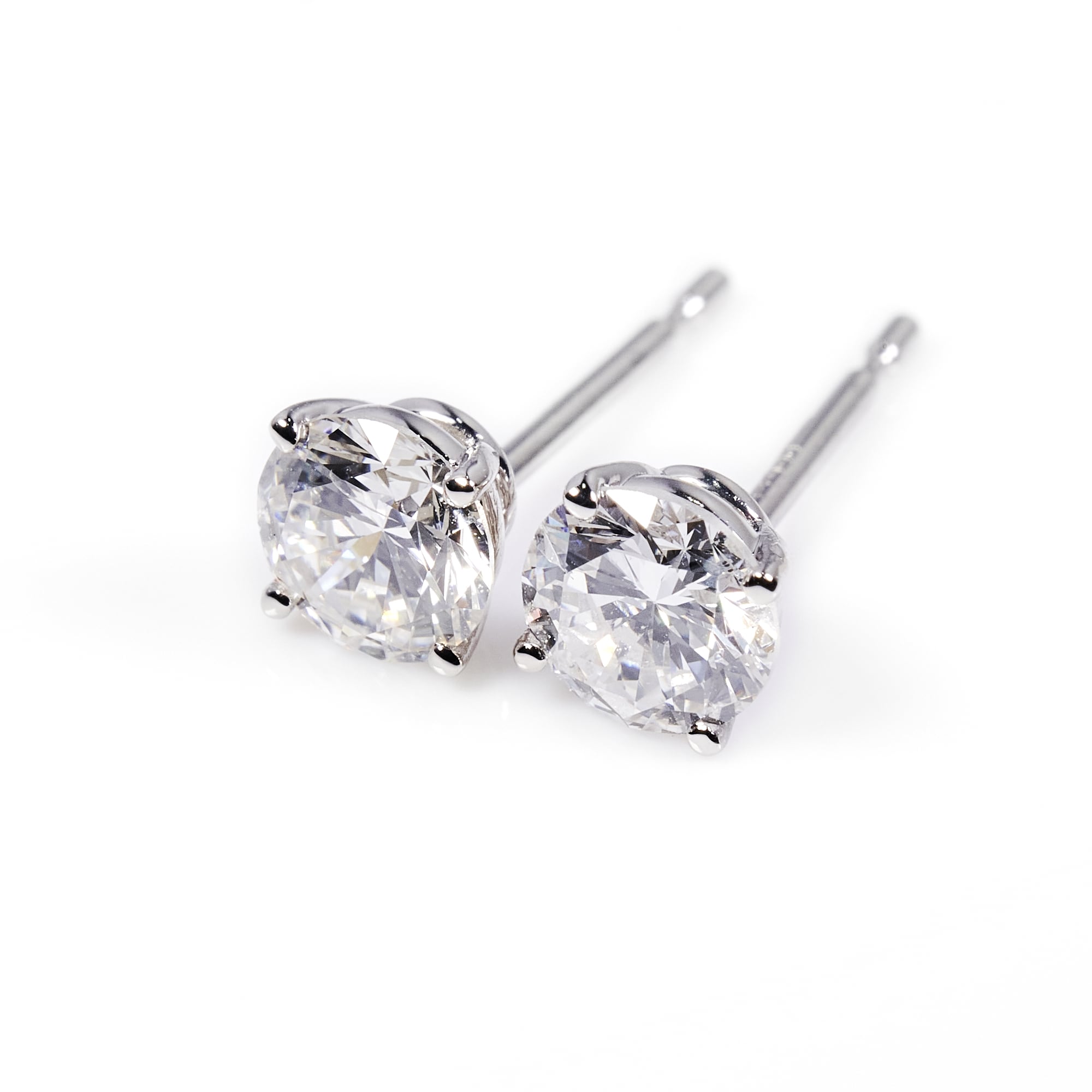 中石0.3ct-SIスタッドダイヤプラチナピアス #1｜A Jewelry Box 公式通販サイト