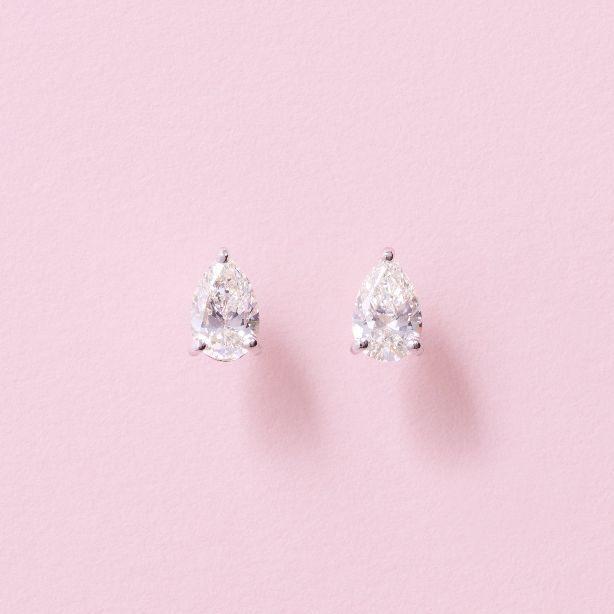 ［一点物/コリンヌ］ピアス ダイヤ 0.5ct×2 PS PT｜A Jewelry Box 公式通販サイト