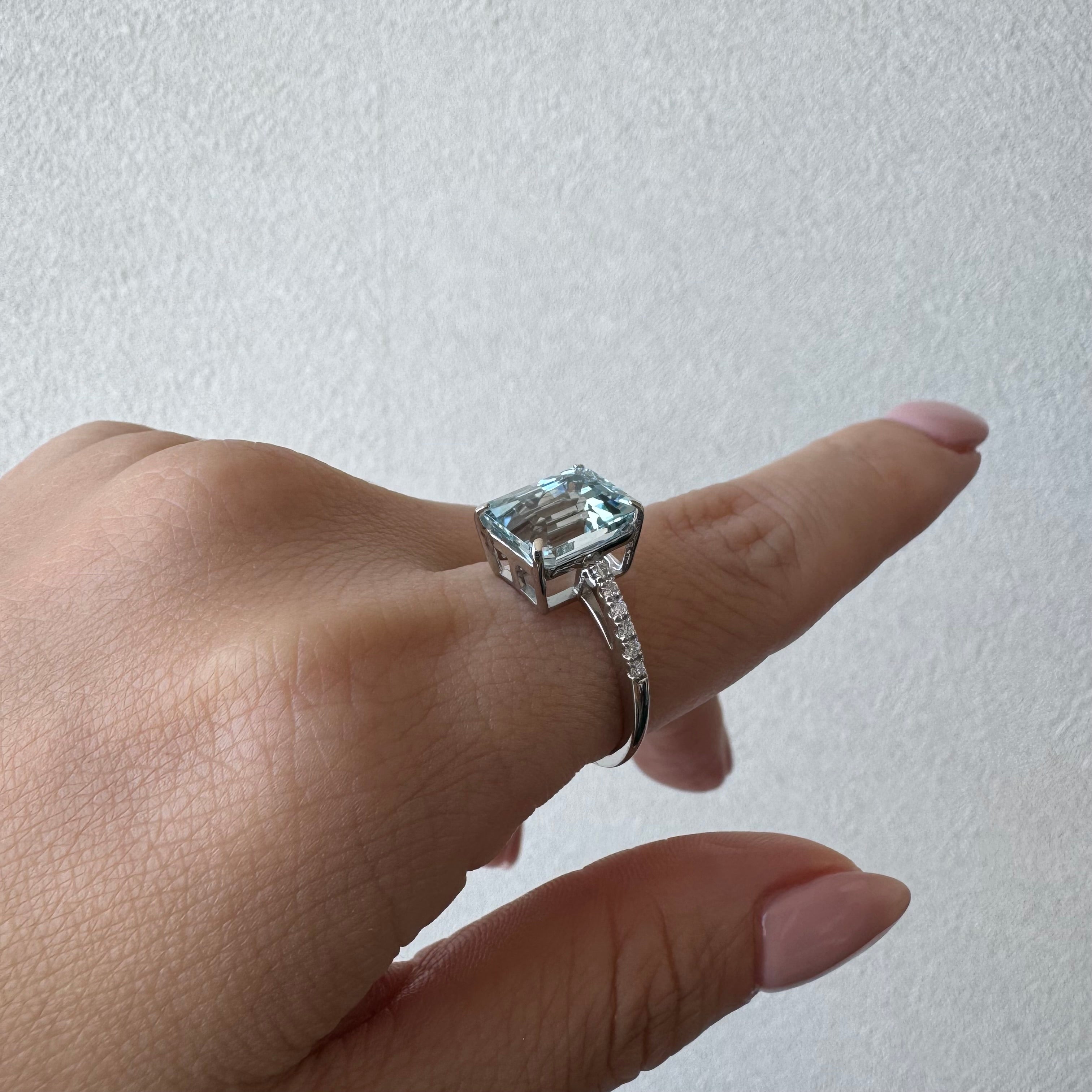 【フロリナ】リング モルガナイト/アクア/ペリドット 2ct前後 SQ｜A Jewelry Box 公式通販サイト
