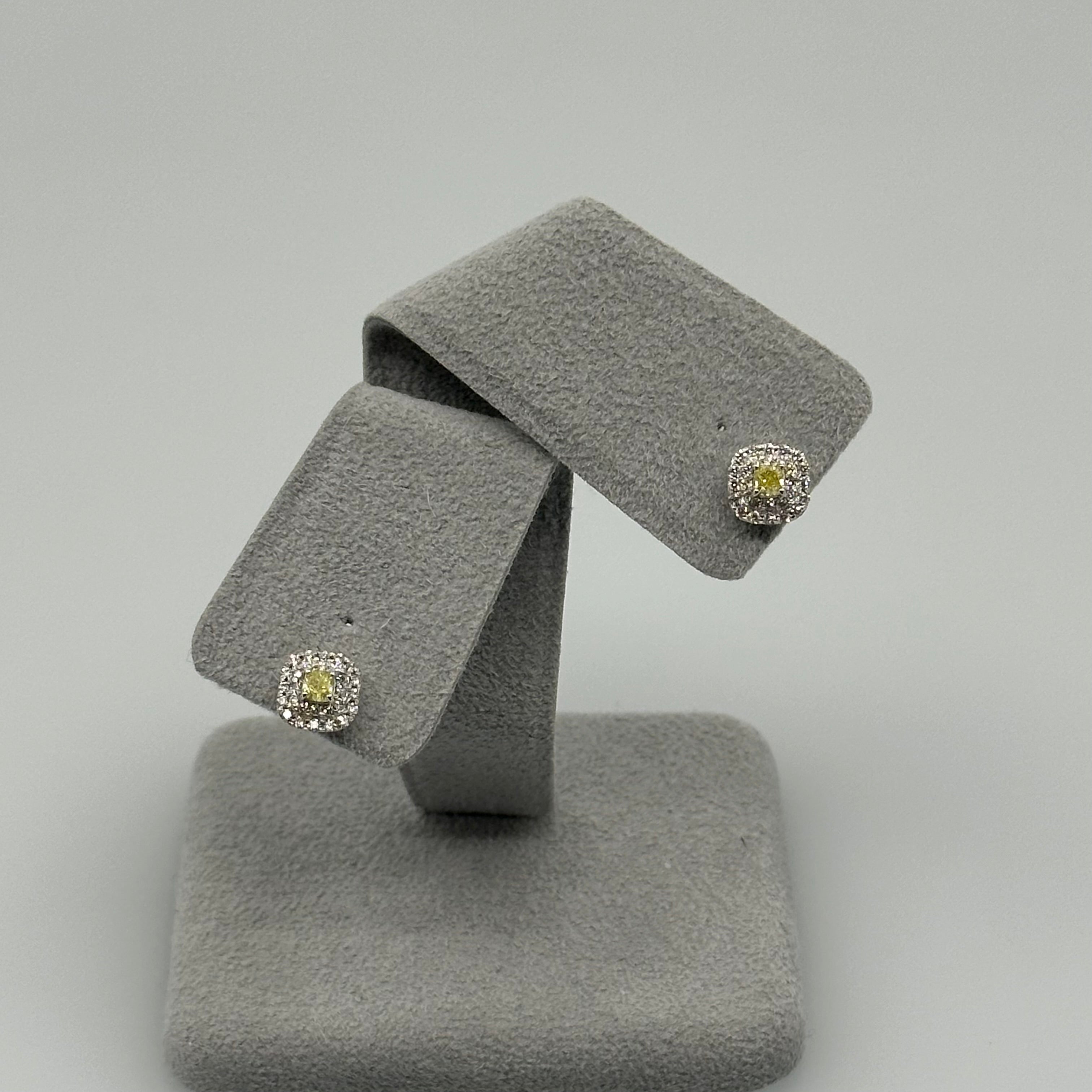 【ジョーヌ】ピアス ファンシーインテンスイエローダイヤ 0.15ct×2 SQ PT｜A Jewelry Box 公式通販サイト