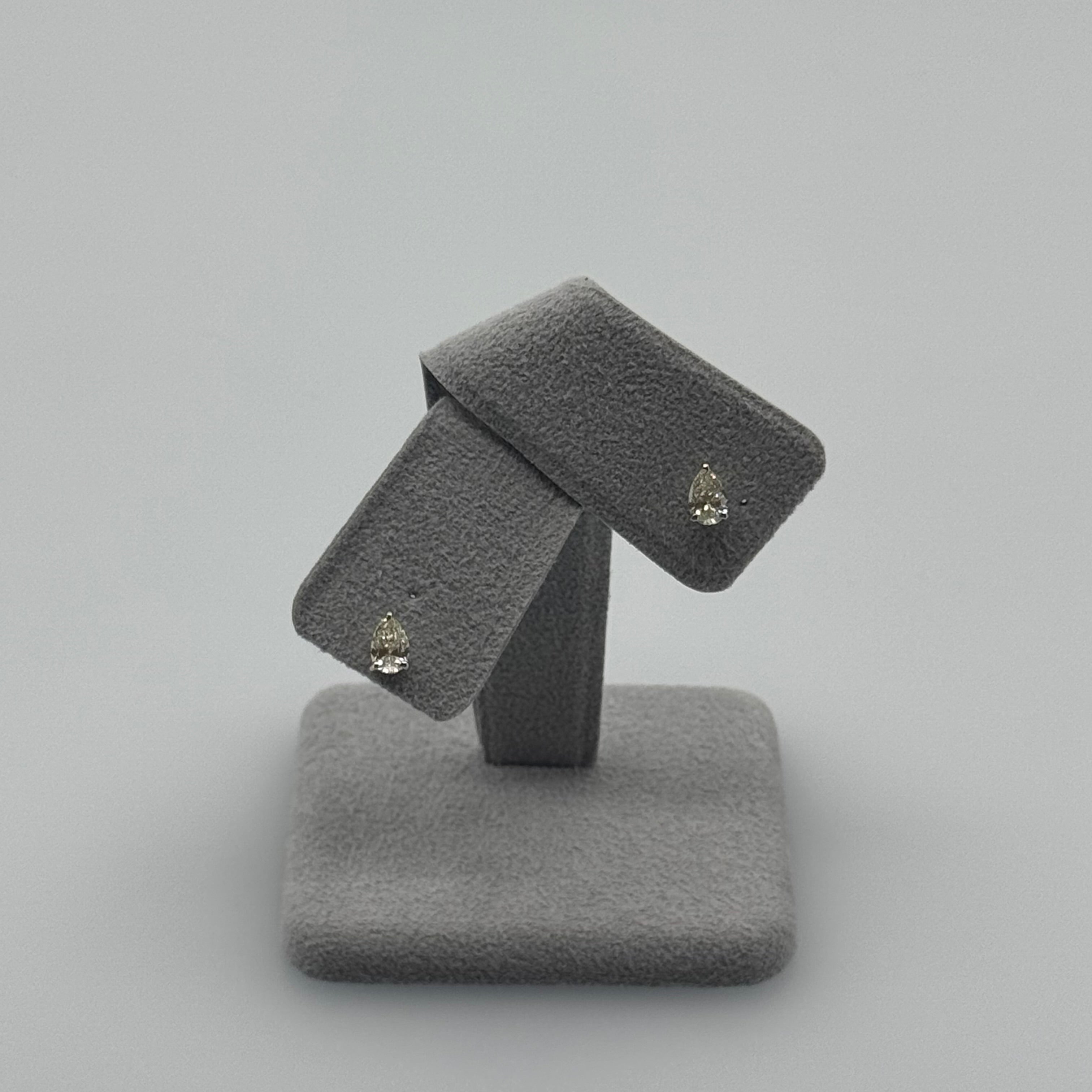 ［一点物/コリンヌ］ピアス ダイヤ 0.5ct×2 PS PT｜A Jewelry Box 公式通販サイト