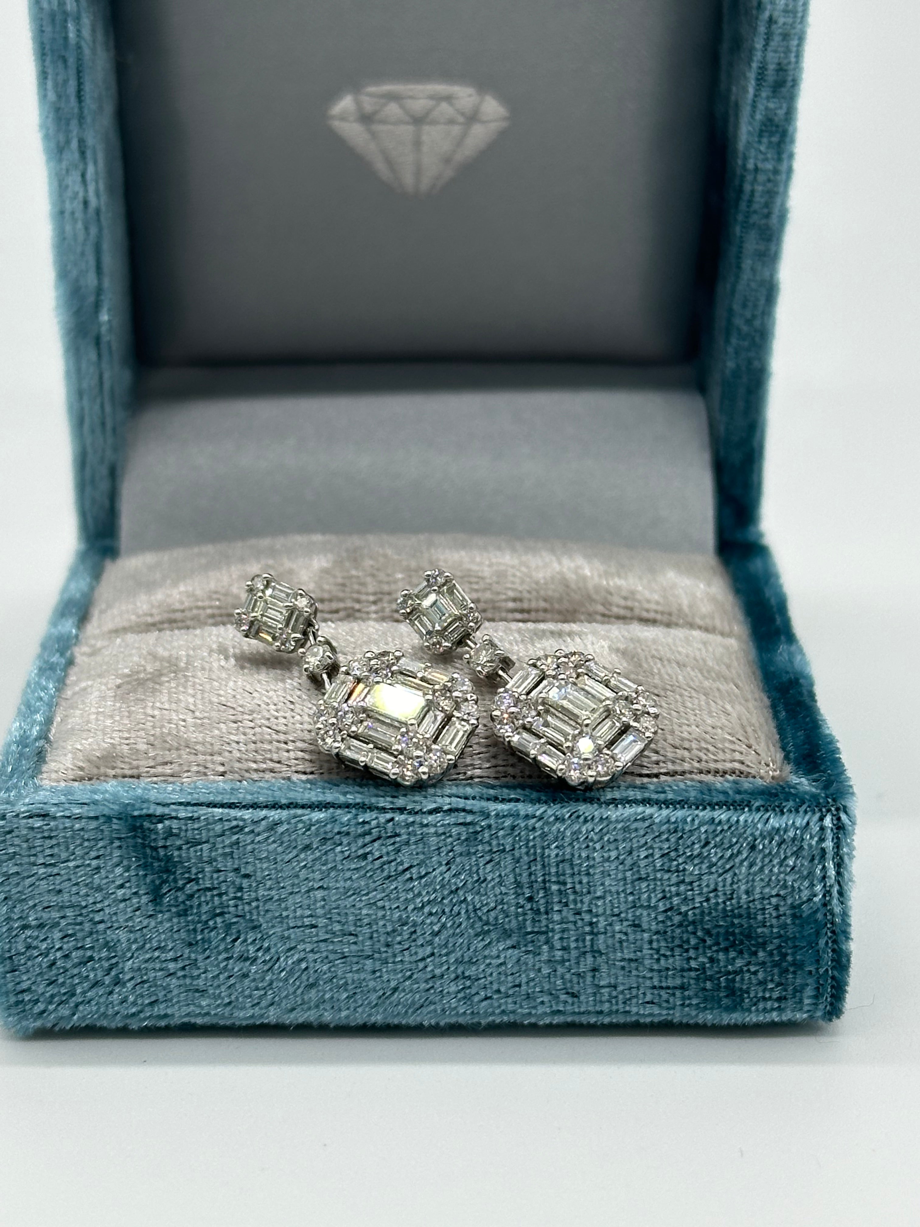 Aで販売終了　ひよこ女医さん揺れるピアス｜A Jewelry Box 公式通販サイト