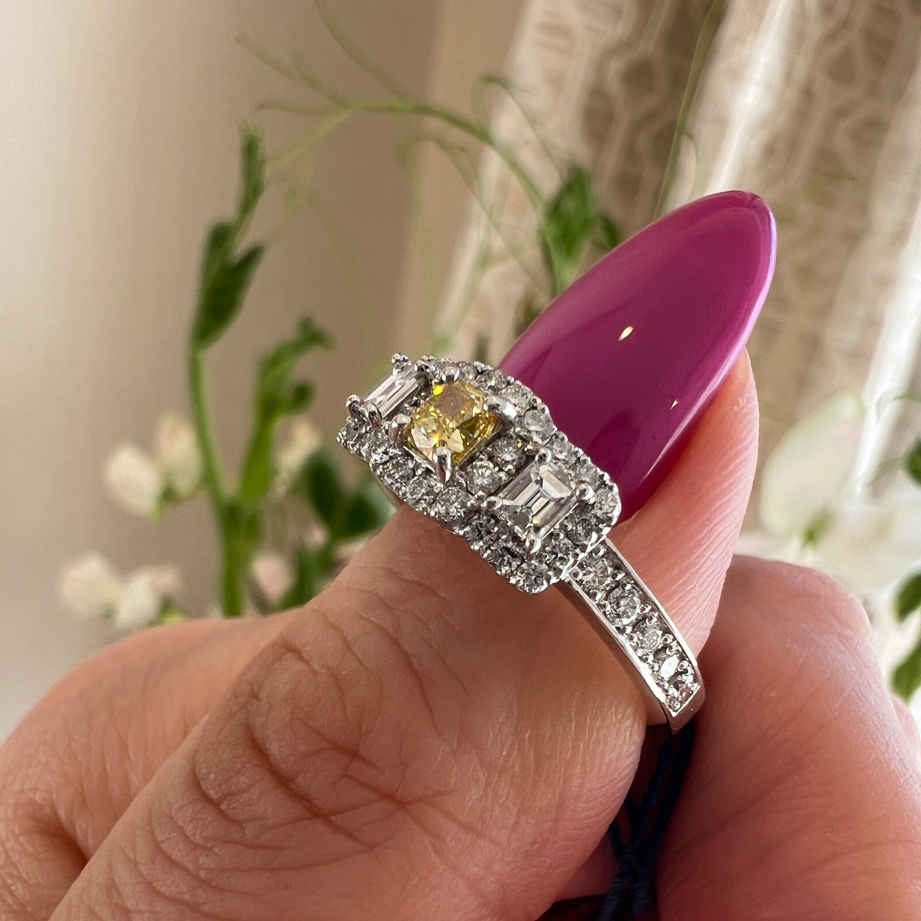 FIY SI1 CGL EM イエローダイヤ リング　PT｜A Jewelry Box 公式通販サイト