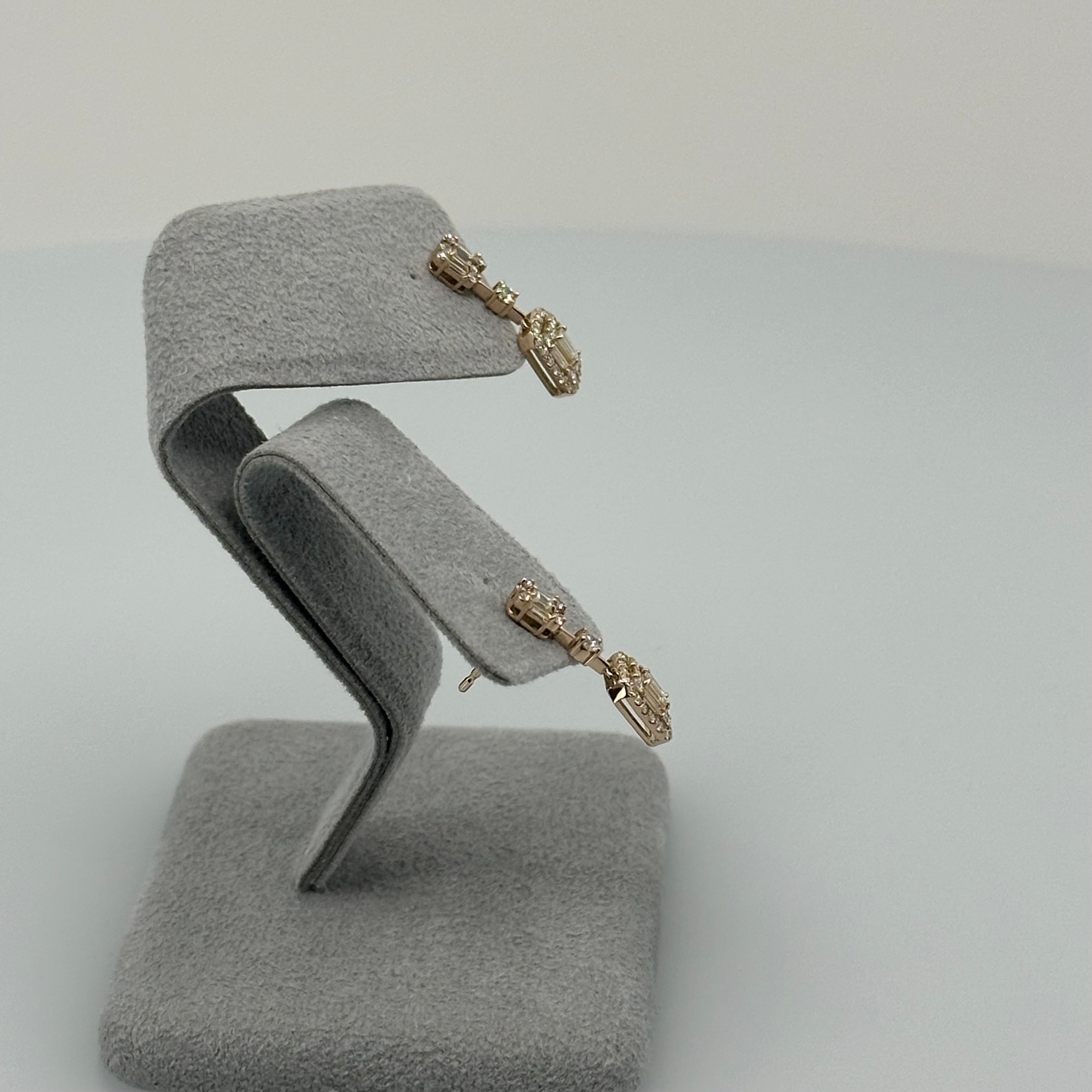 ［女医さん揺れる］ピアス ダイヤ｜A Jewelry Box 公式通販サイト