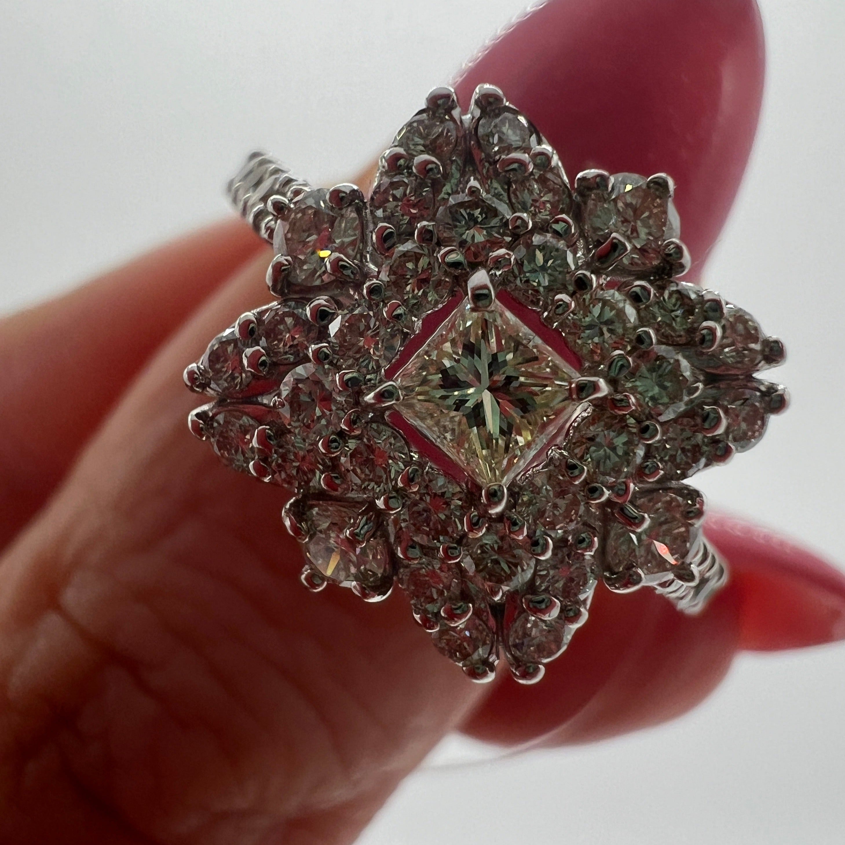 [アラベスク]白ダイヤ&ラウンドメレ｜A Jewelry Box 公式通販サイト