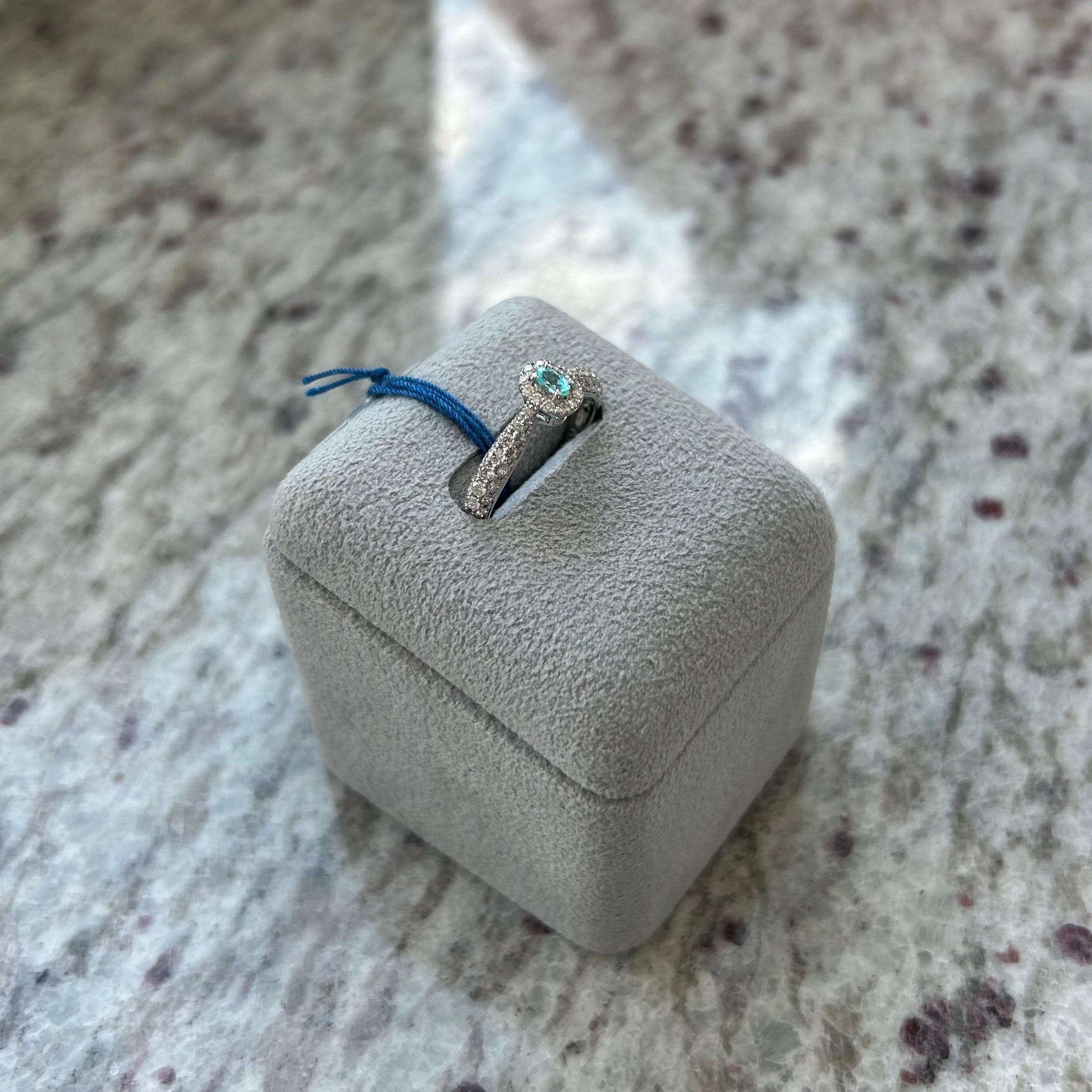 大人気パリの小路 パライバリング中石0.1ct前後 OV PT〜ブラジル産　GIA｜A Jewelry Box 公式通販サイト