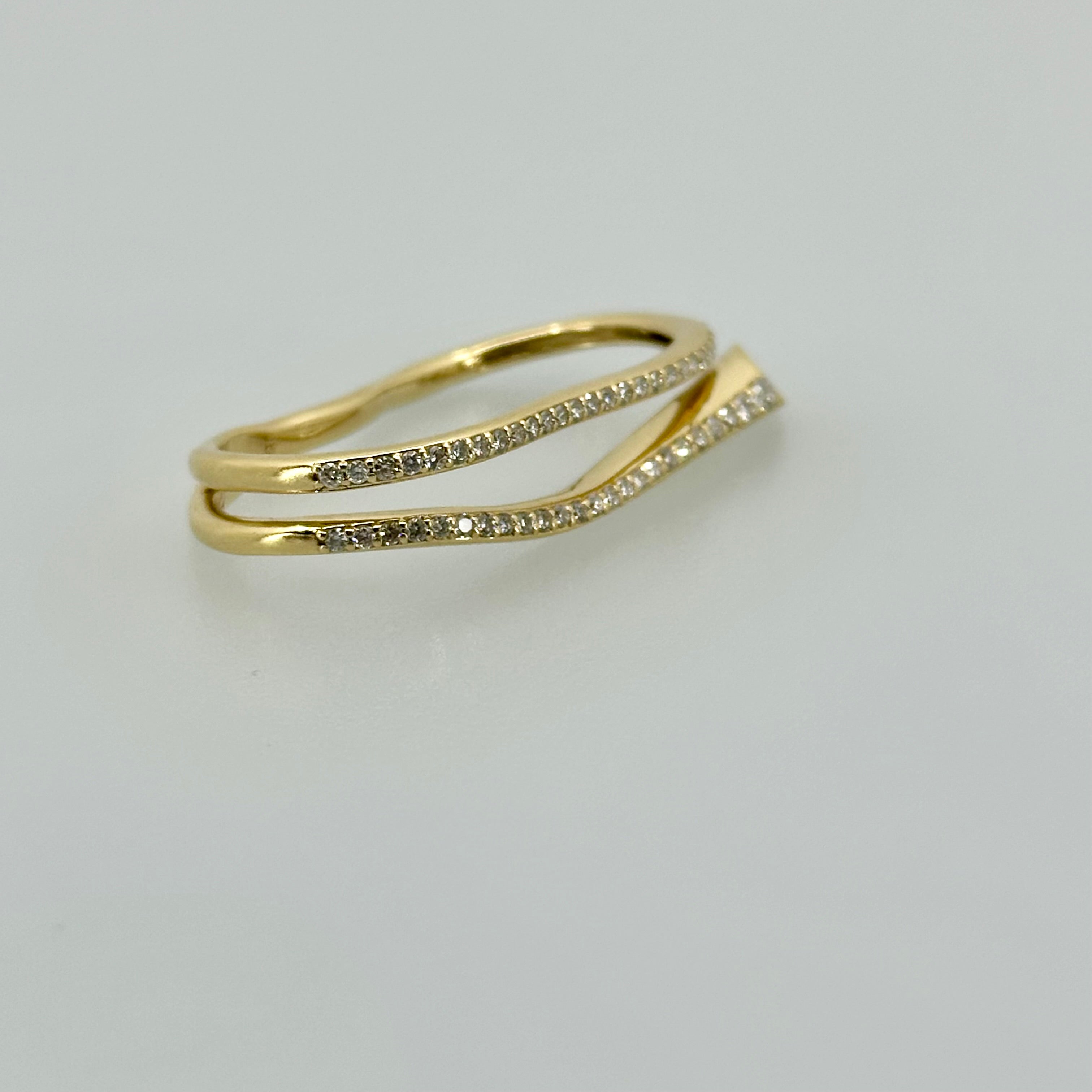 ［新作/シャイニーハグ］ リング ダイヤ