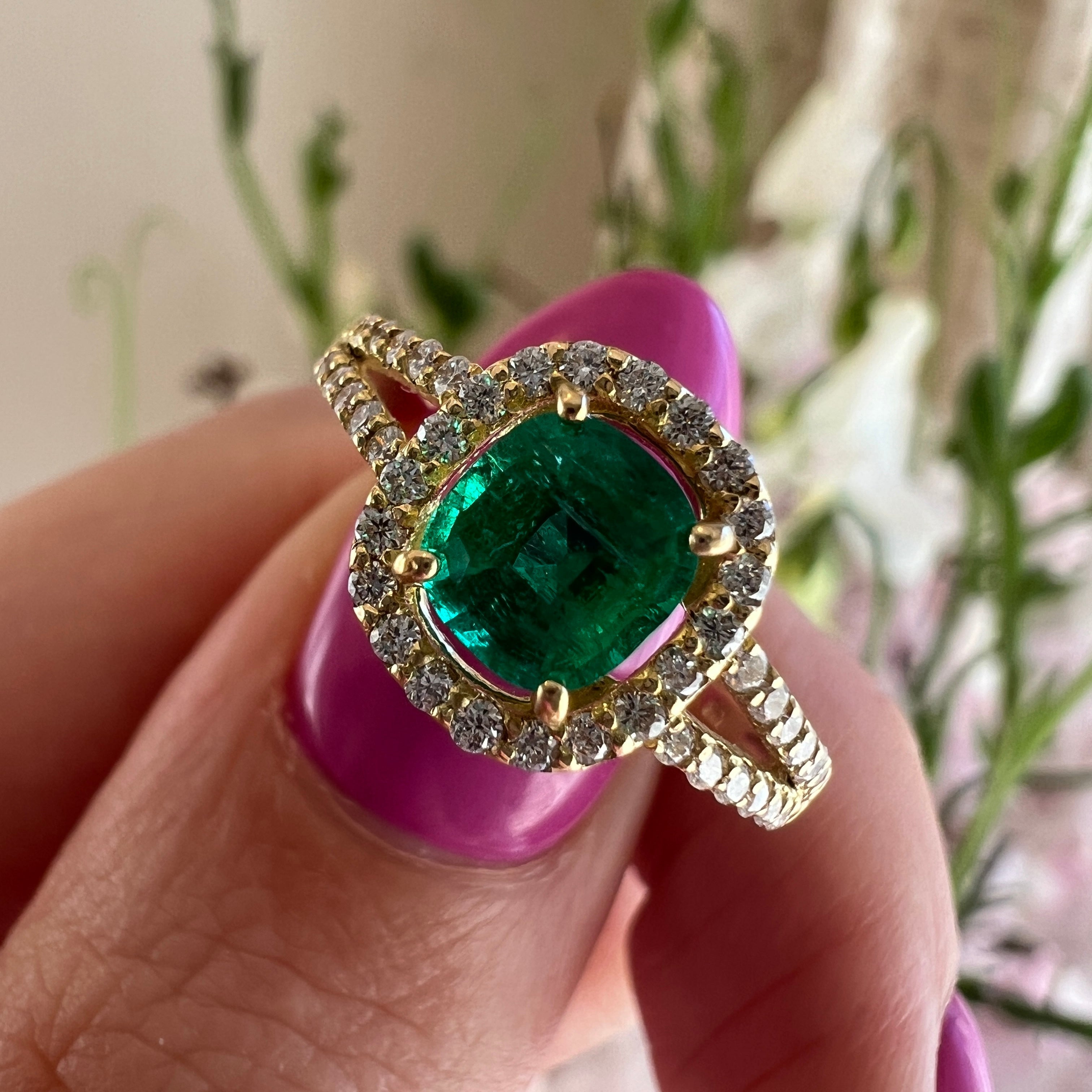 綺麗なSQ エメラルド リング｜A Jewelry Box 公式通販サイト