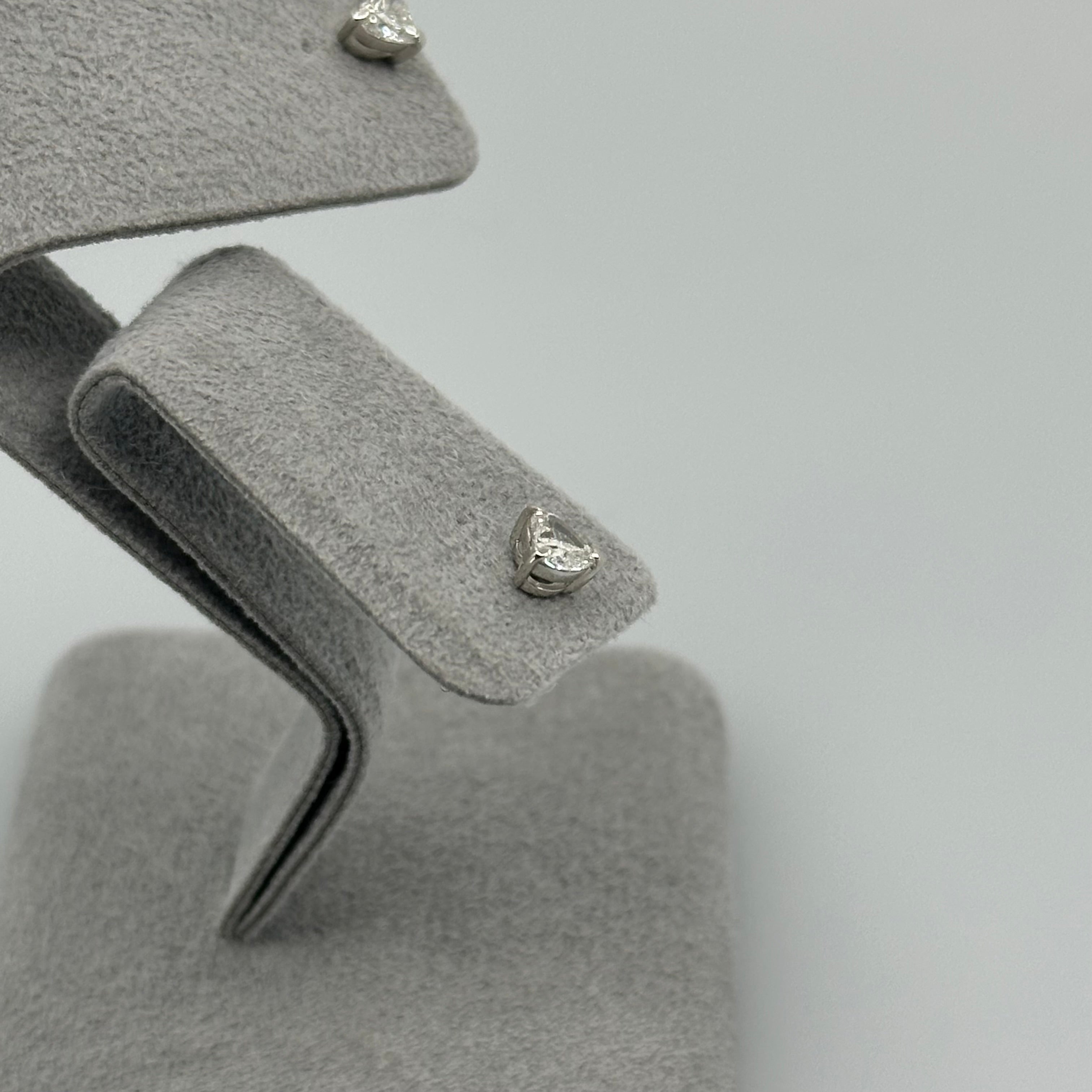 レスピール］ ダイヤモンドスタッドピアス | A Jewelry Box公式サイト
