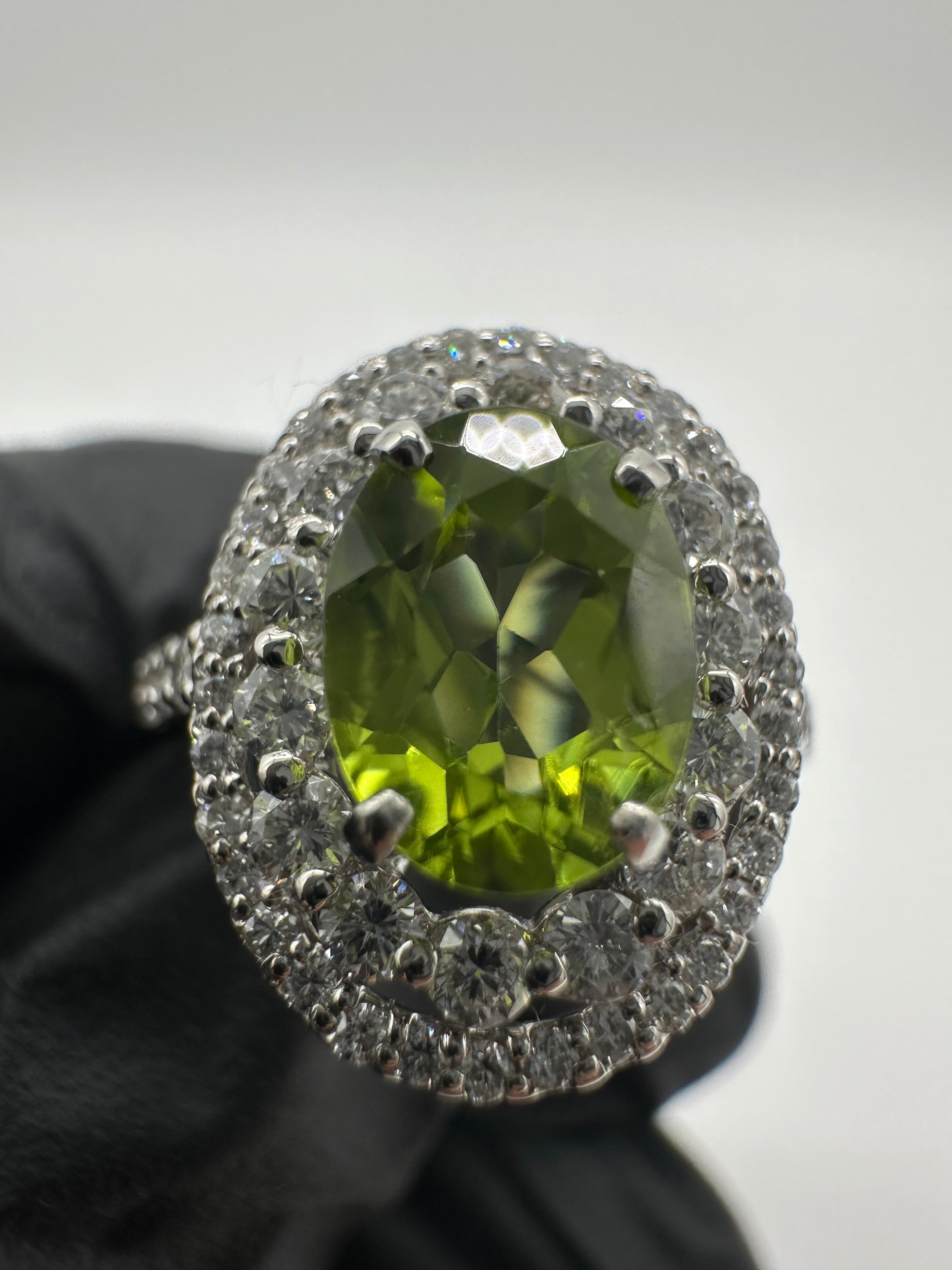 ソレイユ ペリドット 中石1ct前後 OV リング｜A Jewelry Box 公式通販サイト