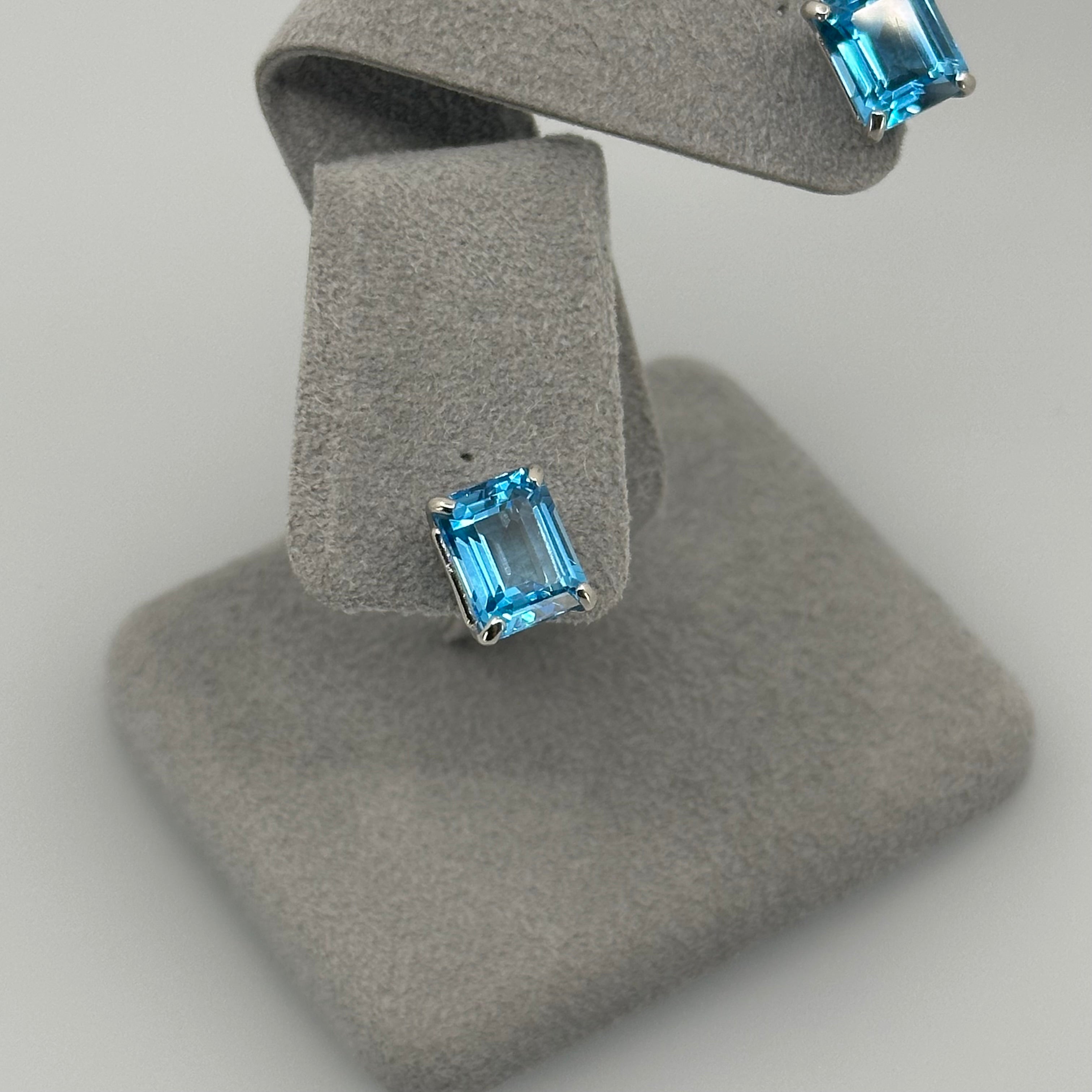 mn様 ロンドンブルートパーズ ジュエリーボックスピアス 新作/個数限定/ヌード］ カラーストーンスタッドピアス | A Jewelry