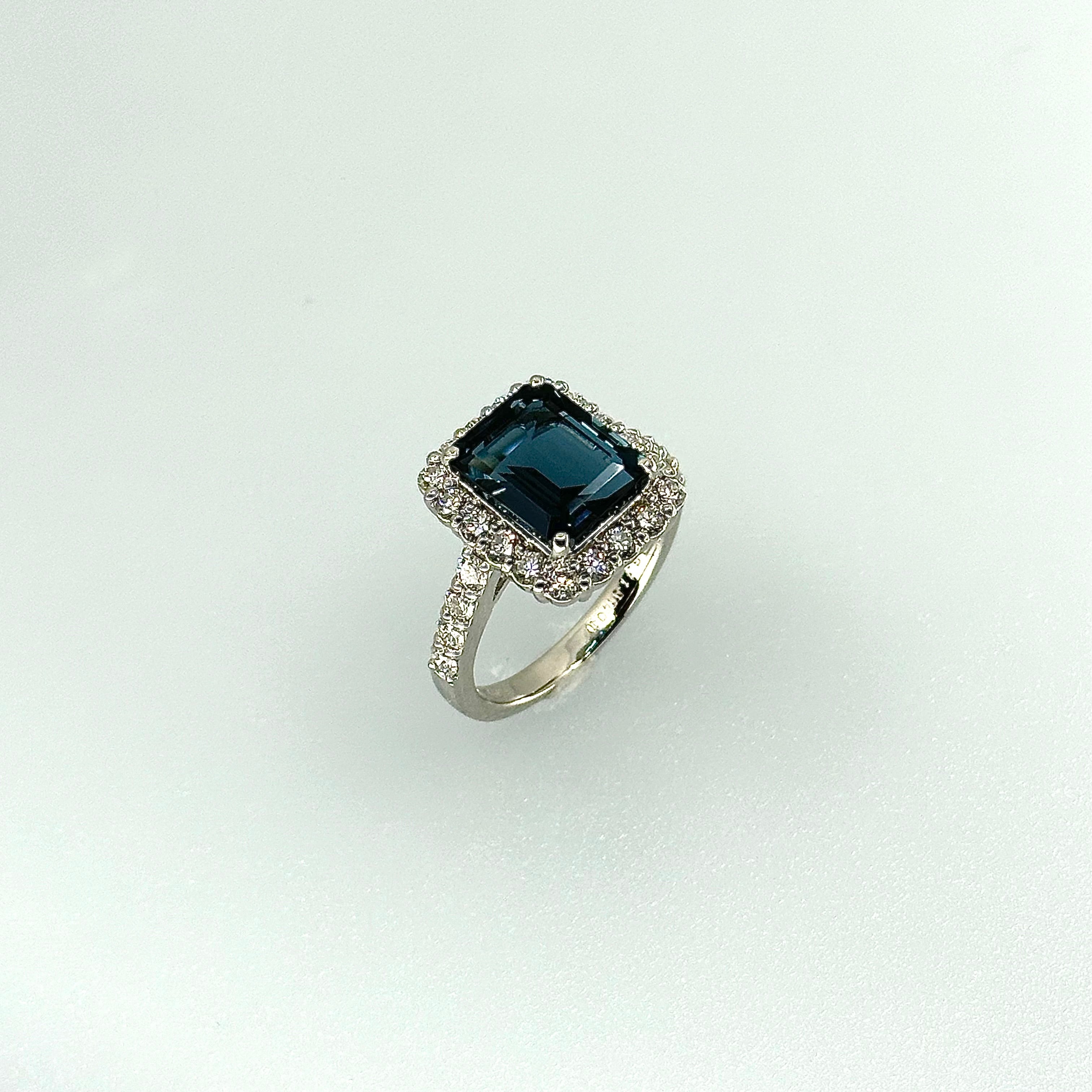 【オデットの羽飾り】リング ロンドンブルートパーズ 中石5ct前後 SQ｜A Jewelry Box 公式通販サイト
