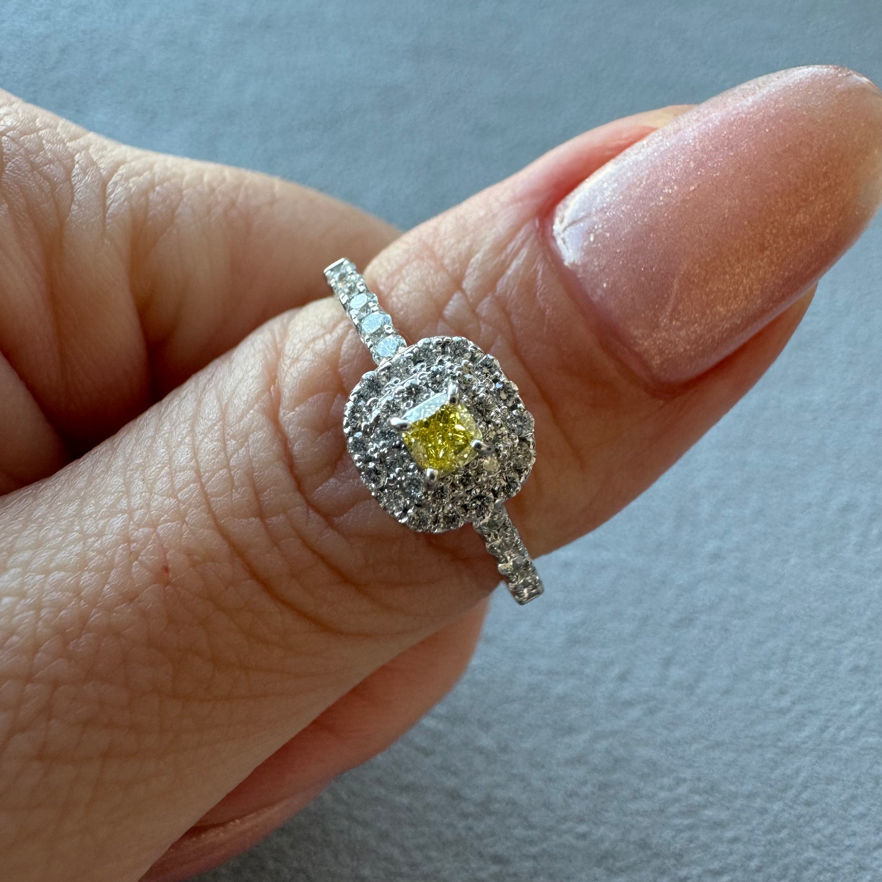 ［ジョーヌ］リング ファンシーインテンスイエローダイヤ SQ 0.13ct前後｜A Jewelry Box 公式通販サイト