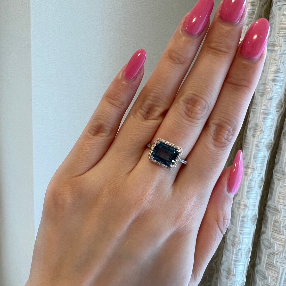 MADONNA｜A Jewelry Box 公式通販サイト