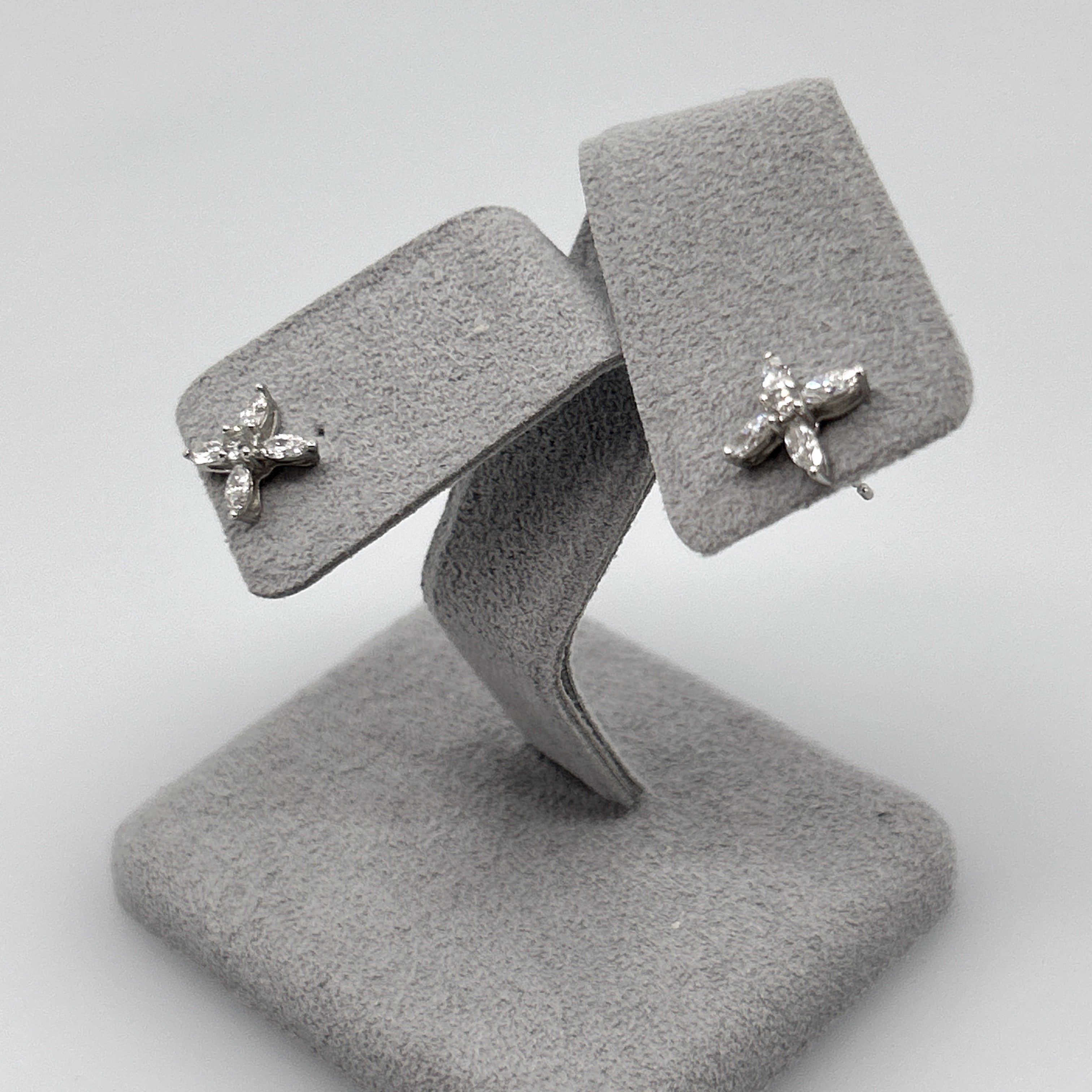 ［ソワン］ピアス｜A Jewelry Box 公式通販サイト