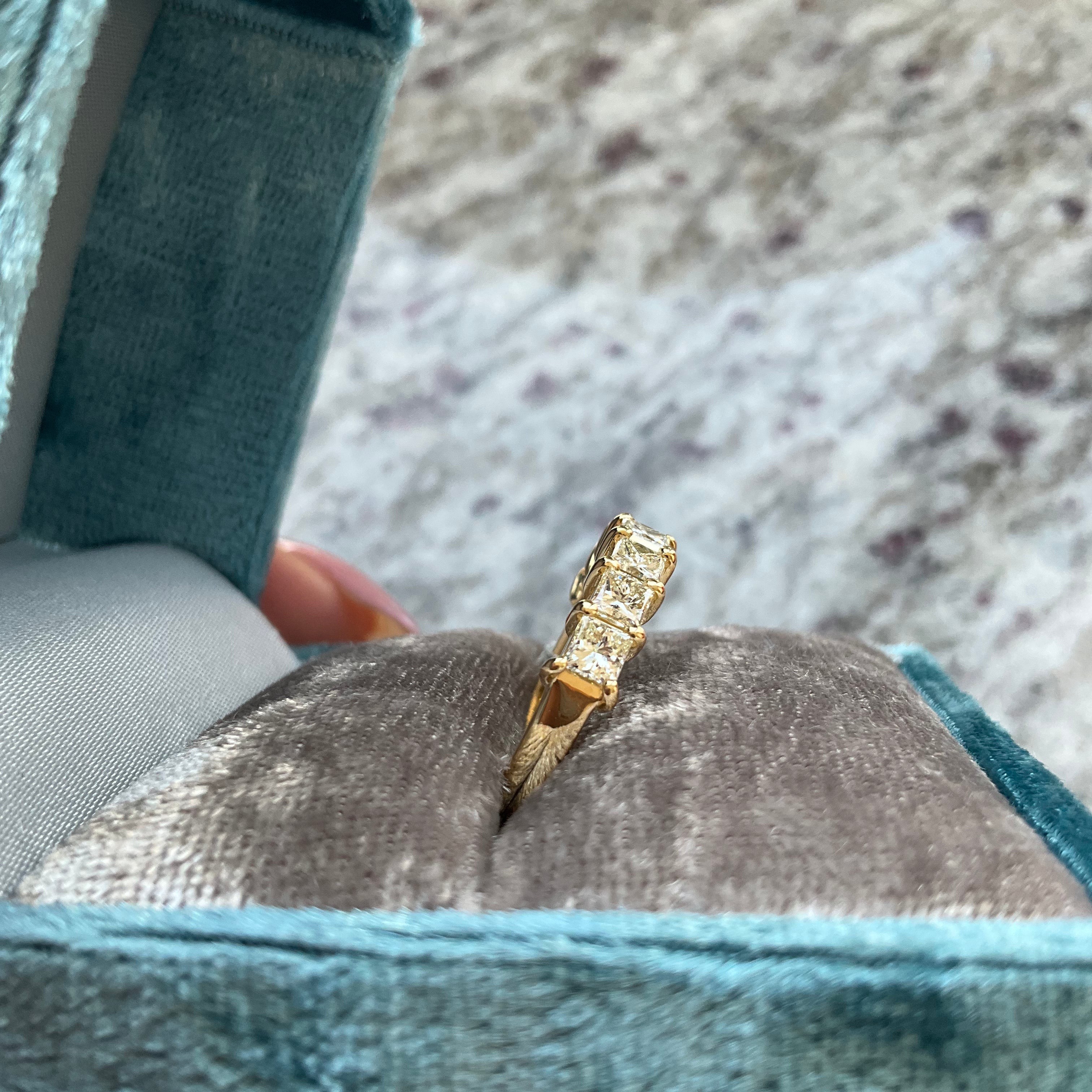 ハーフエタニティ｜A Jewelry Box 公式通販サイト